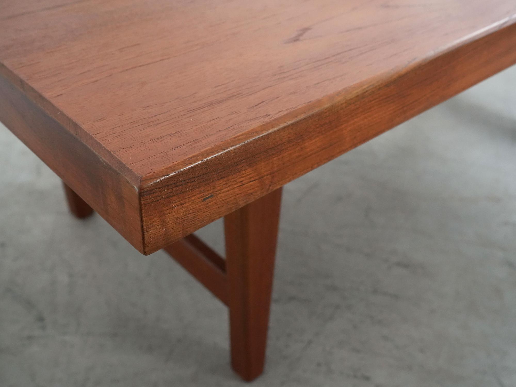 Coffee table teak wood 1970s 10