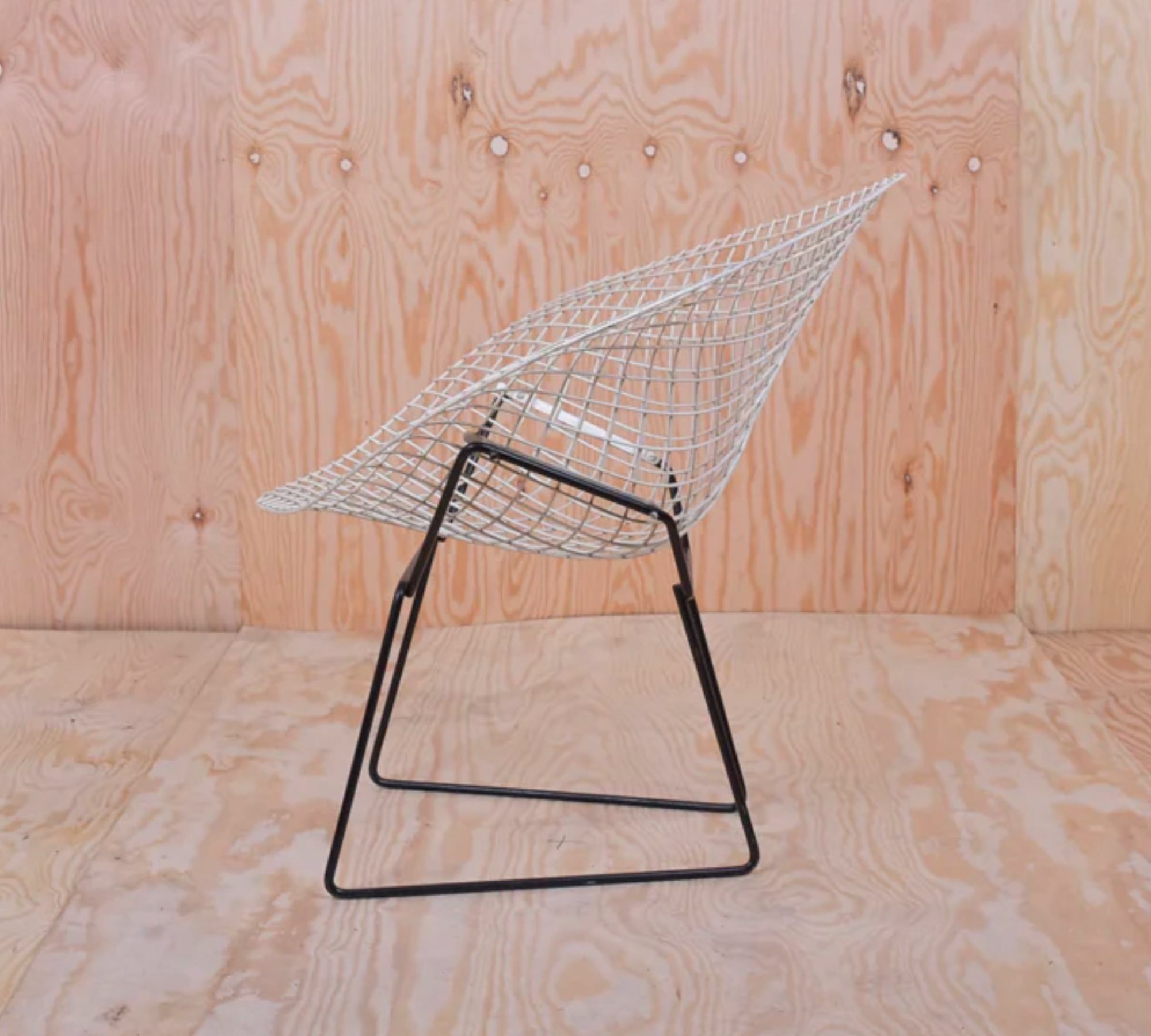 Bertoia Diamond Chair Stahl Weiß 2