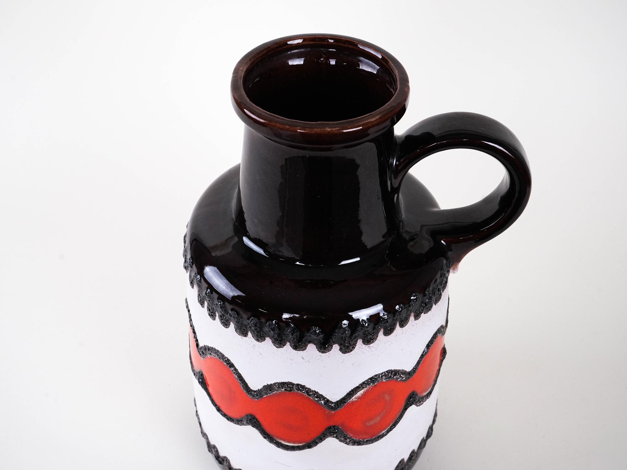 Keramikvase mit Henkel 1960er Jahre 4