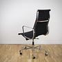 EA 119 Aluminium Chair Hopsack Schwarz 2