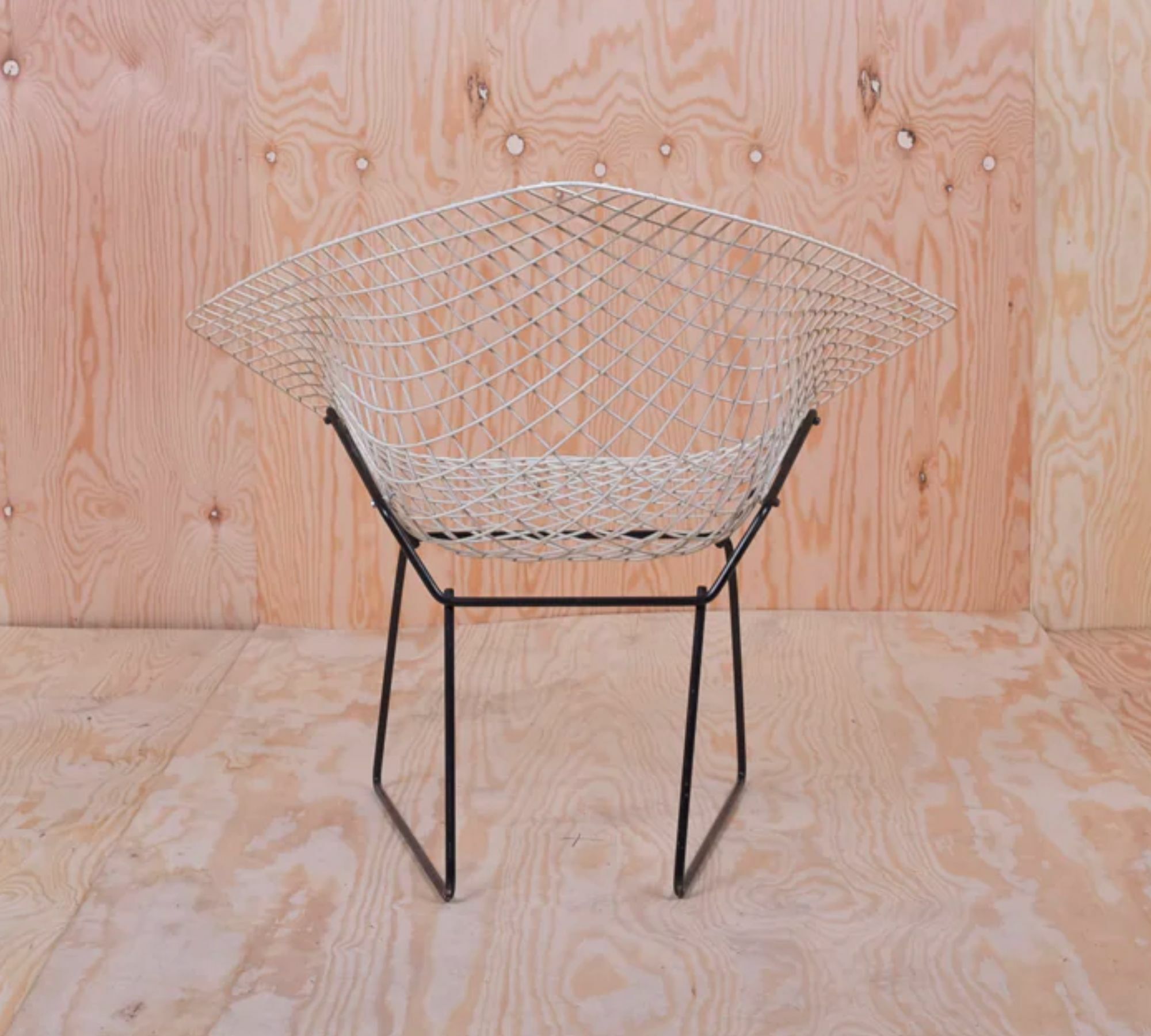 Bertoia Diamond Chair Stahl Weiß 4