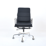 Vitra Eames EA219 Aluminium Soft Pad Chair Schwarz 4