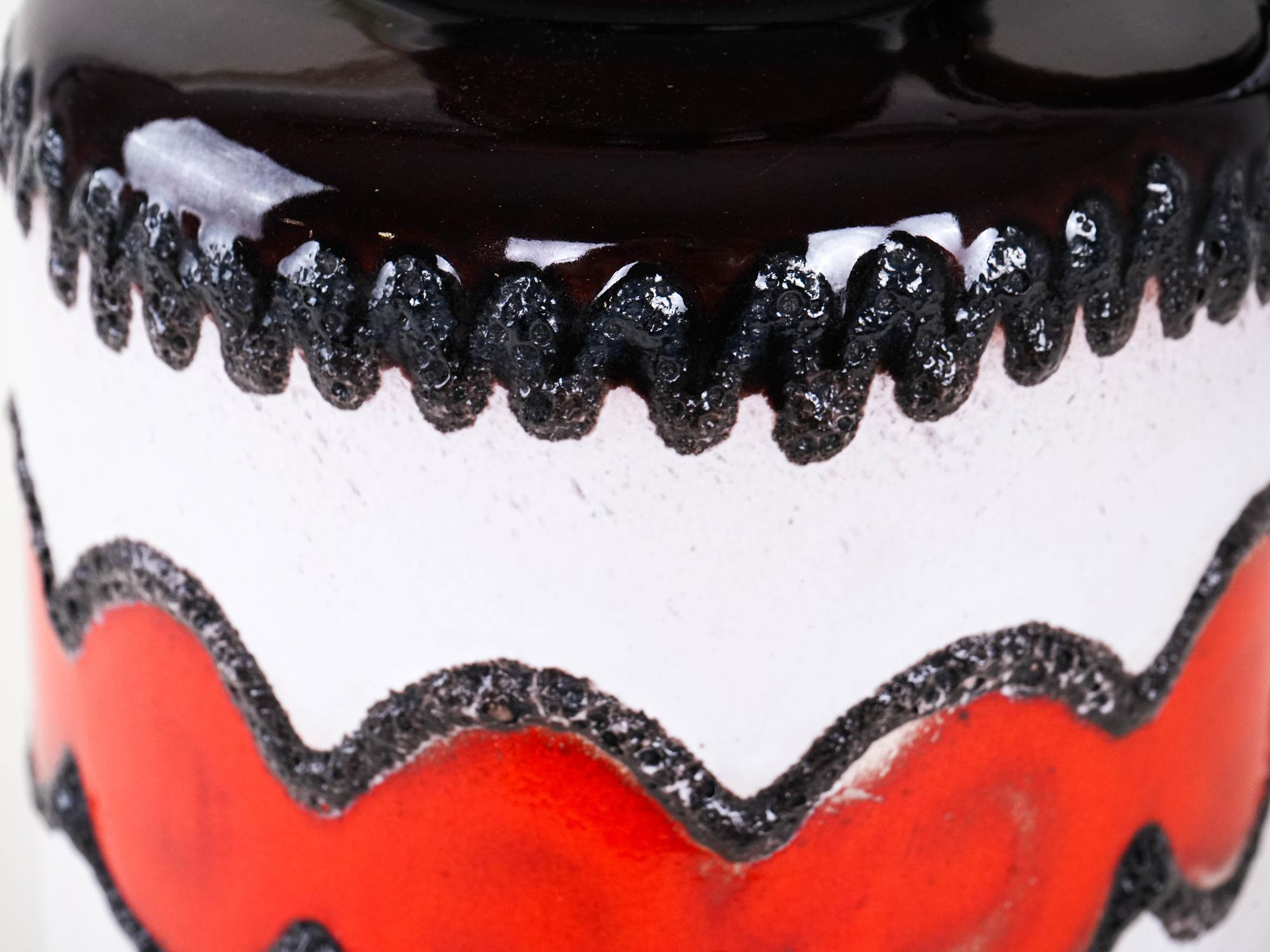 Keramikvase mit Henkel 1960er Jahre 5