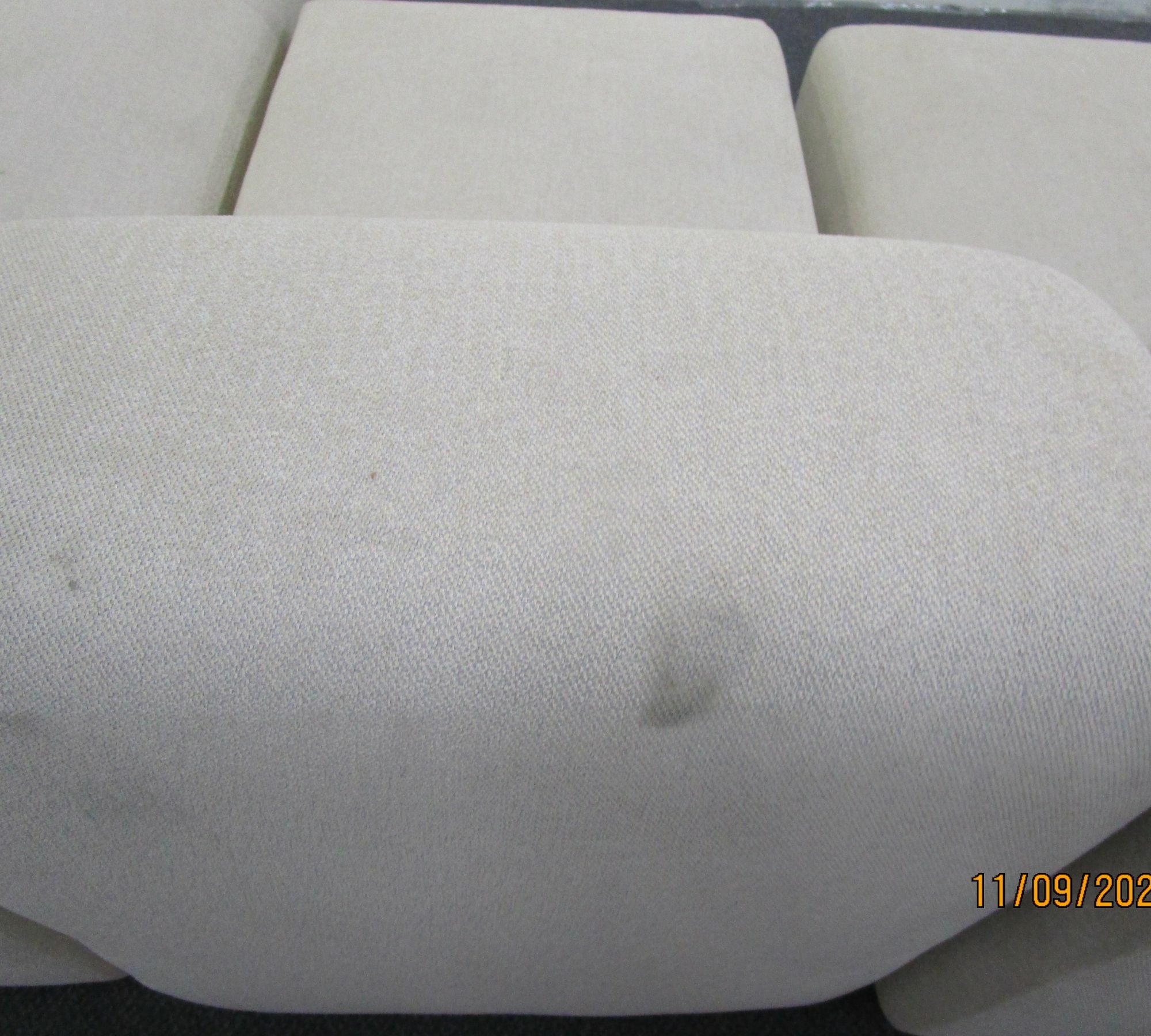 Pyllow Sofa Récamiere Rechts Webstoff Cremeweiß 8