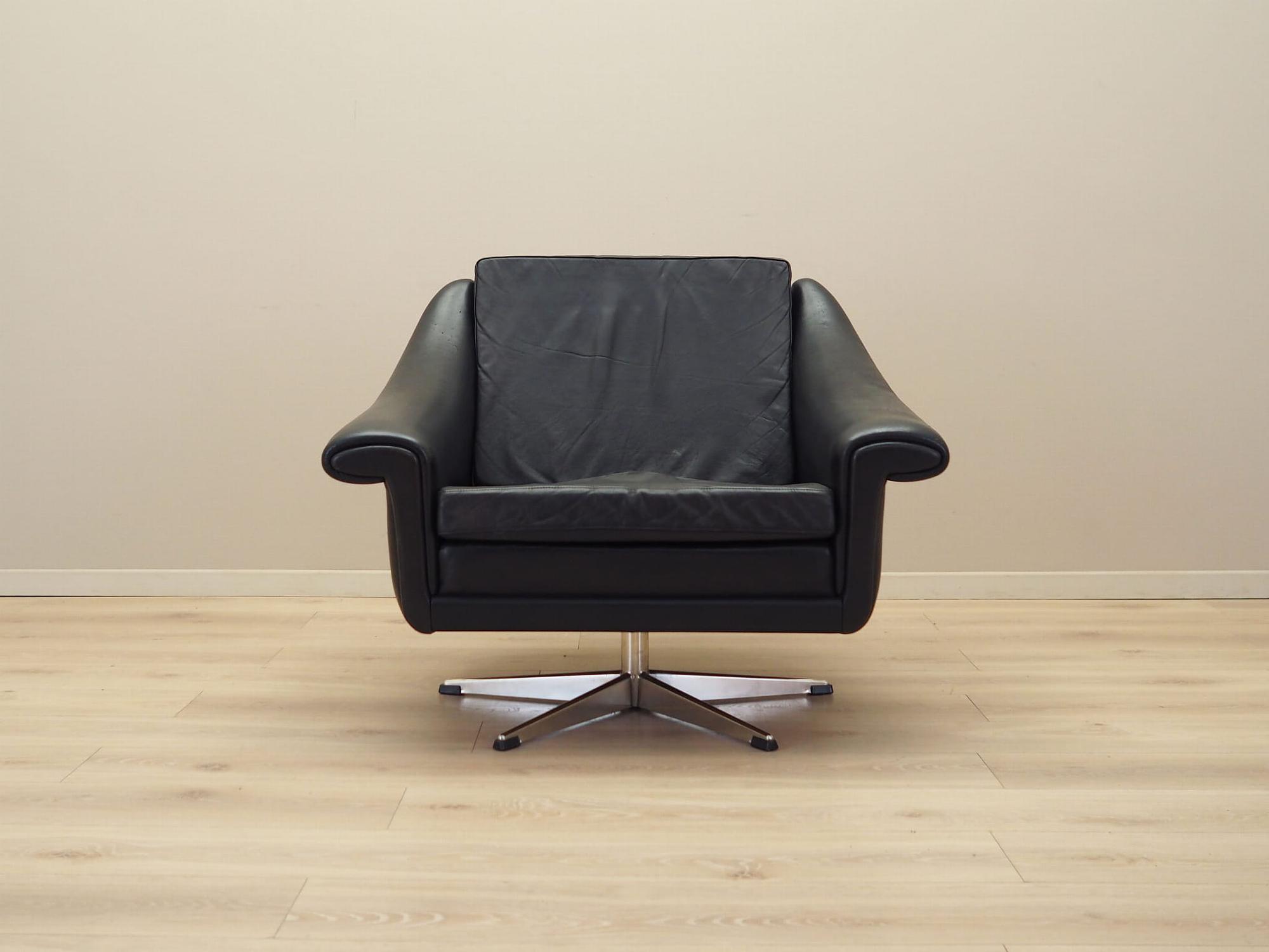 Swivel armchair Leather Black 1960s 2