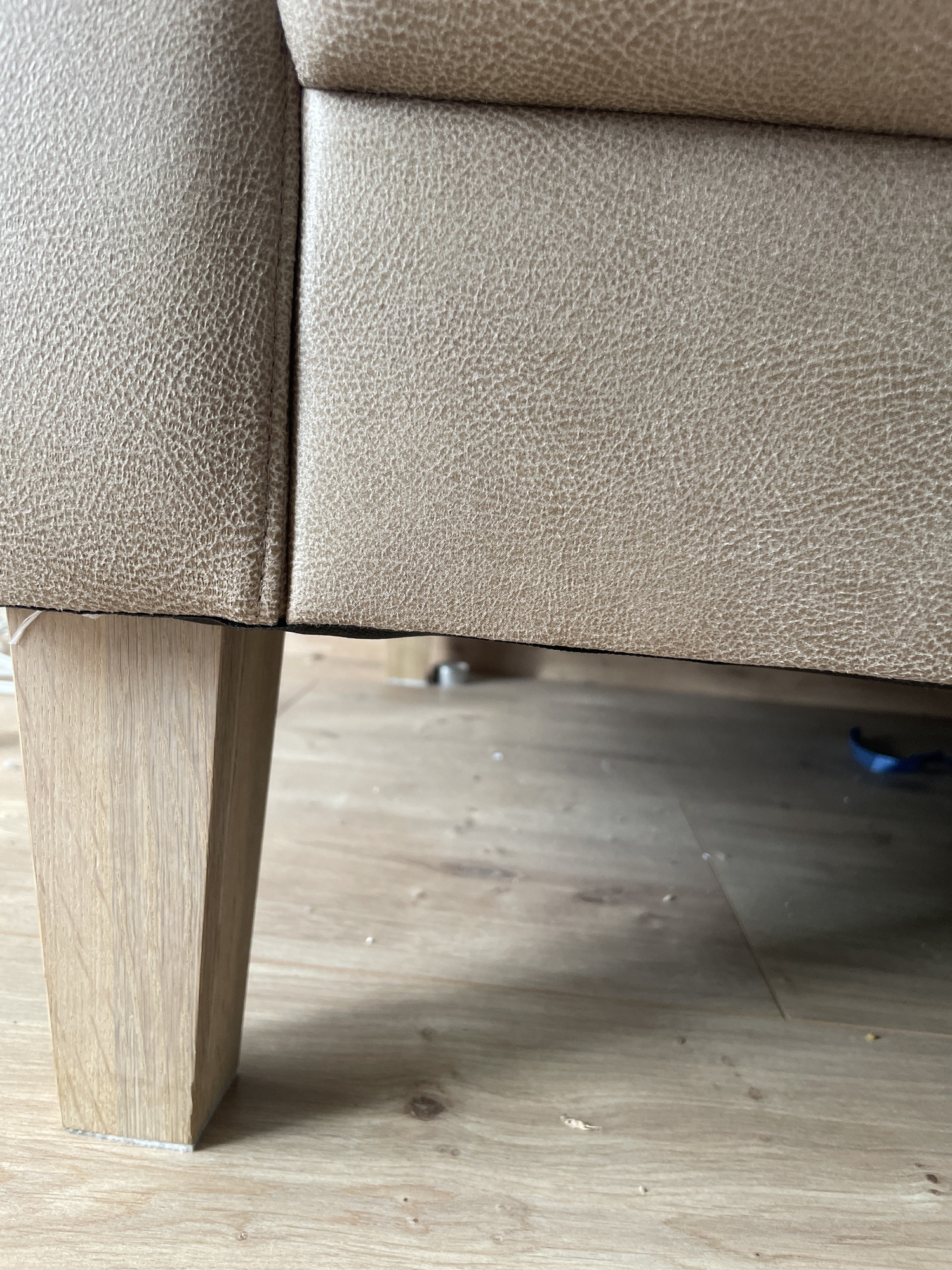 Sofa 3-Sitzer Kunstleder Holz Beige 1