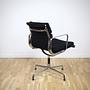 Vitra Eames EA208 Soft Pad Chair Cozy Black 4