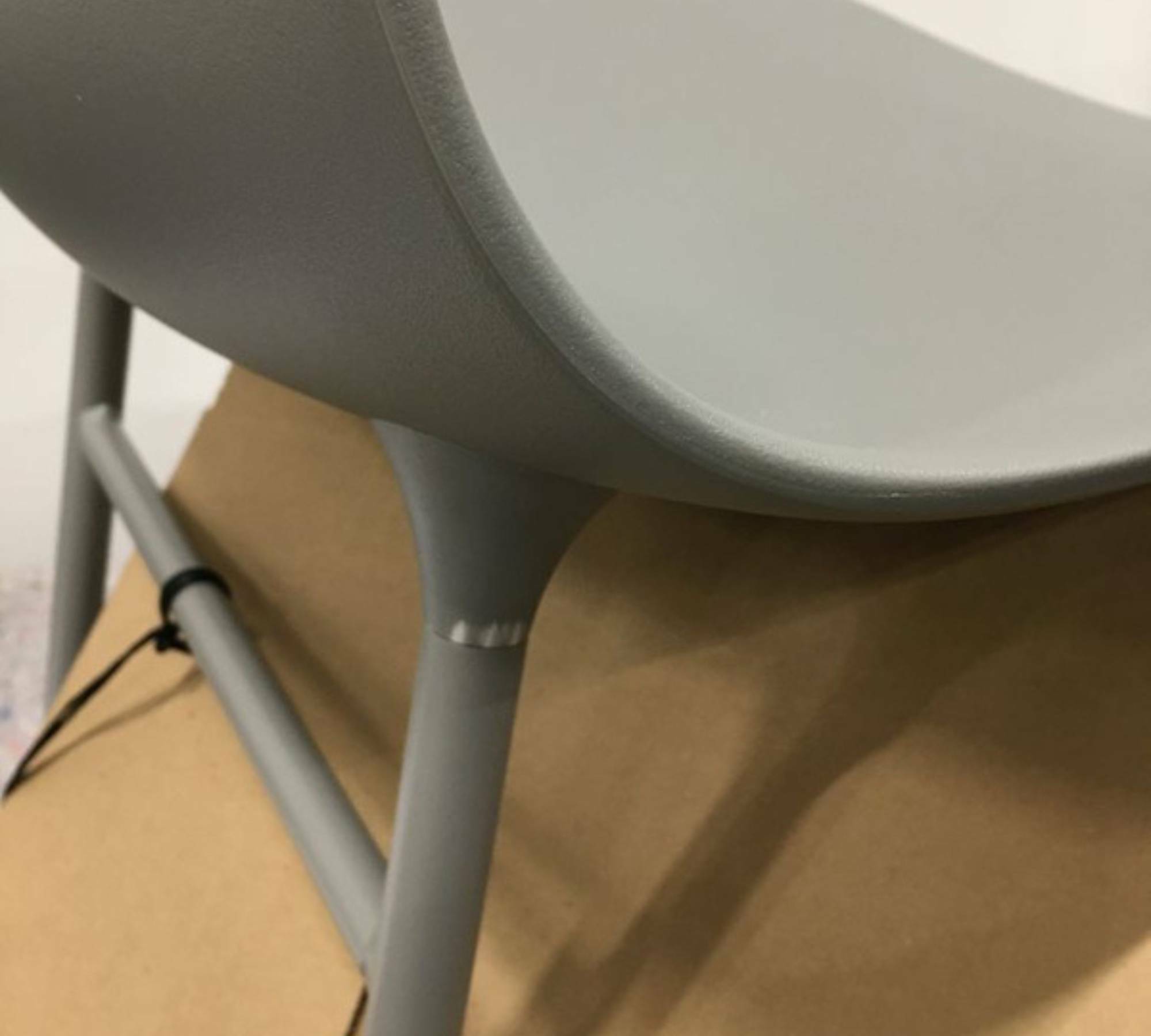 Form Stuhl Metall Kunststoff Grau 2