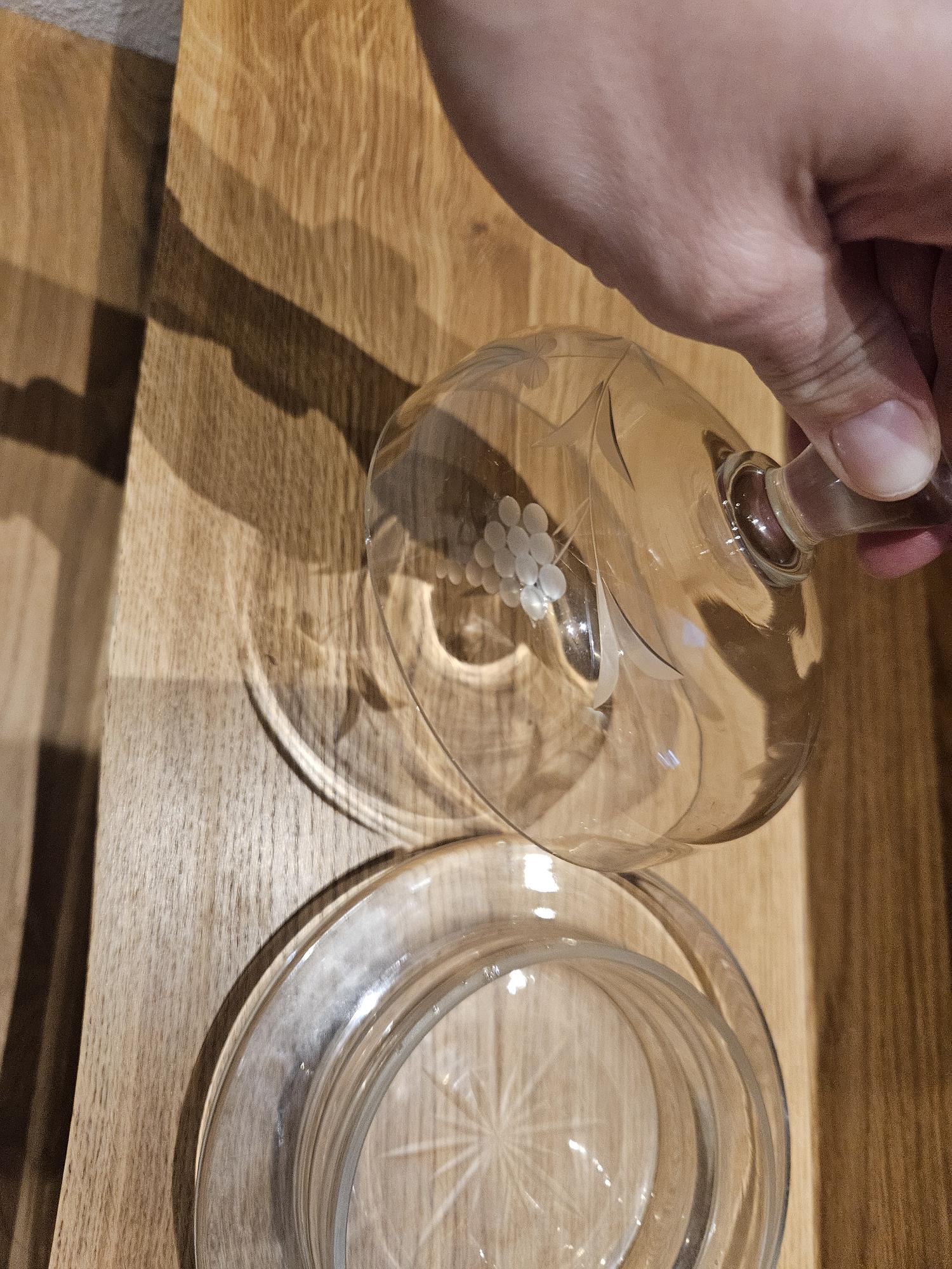 Engraved Crystal Cheese Dome 4