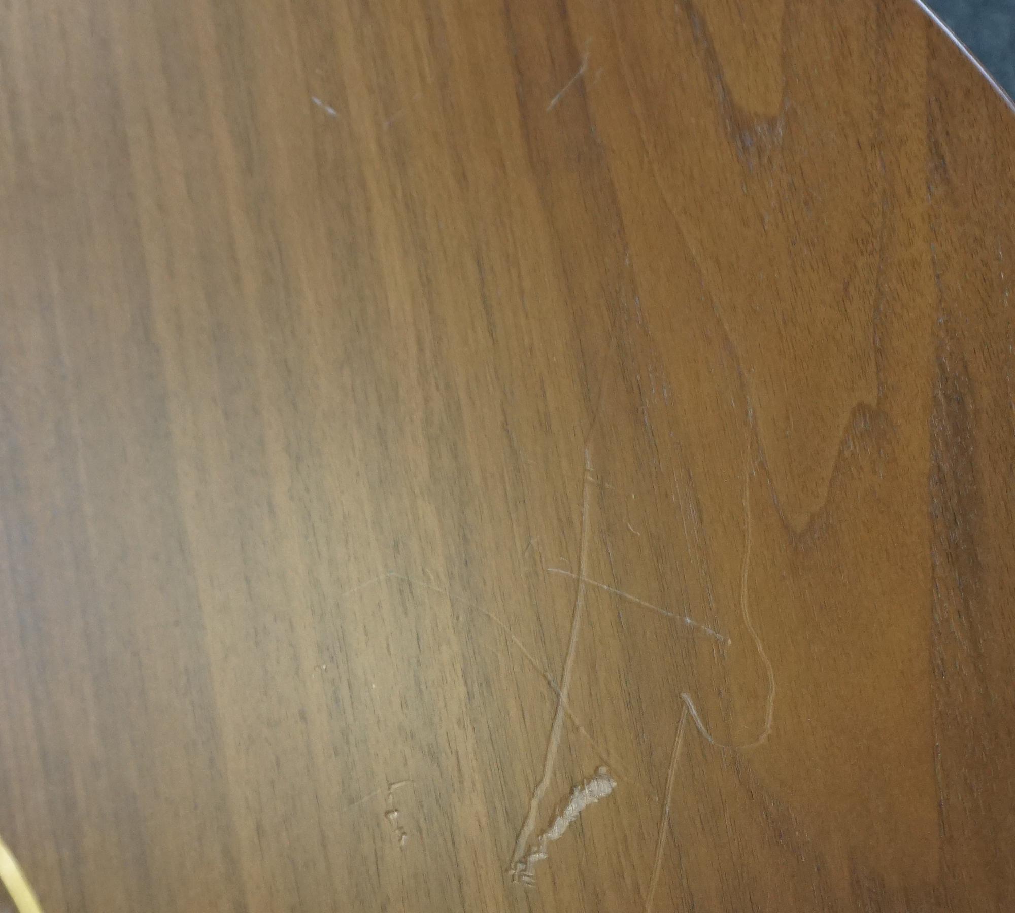 Crawford Couchtisch Walnuss Ø 90cm 7