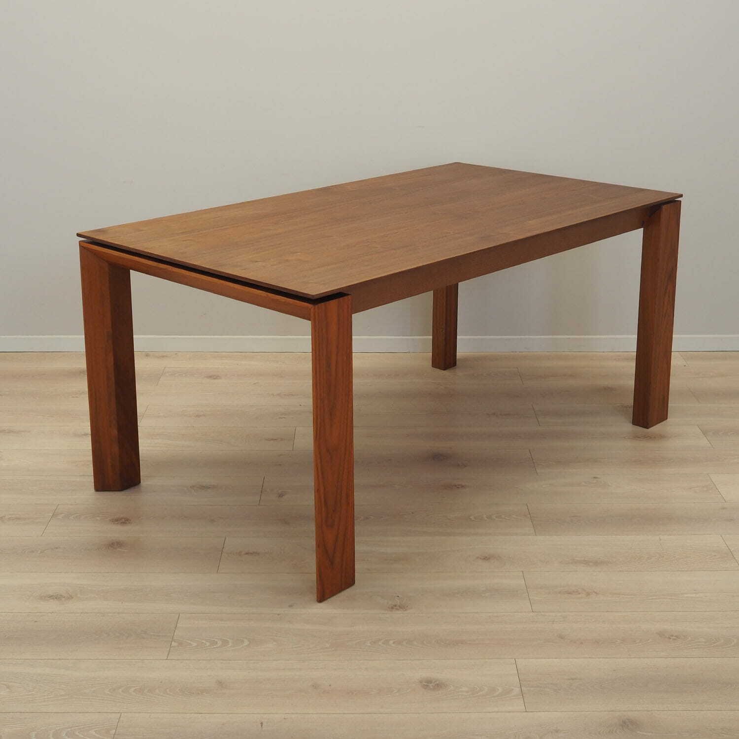 Esstisch Nussbaumholz Braun 1