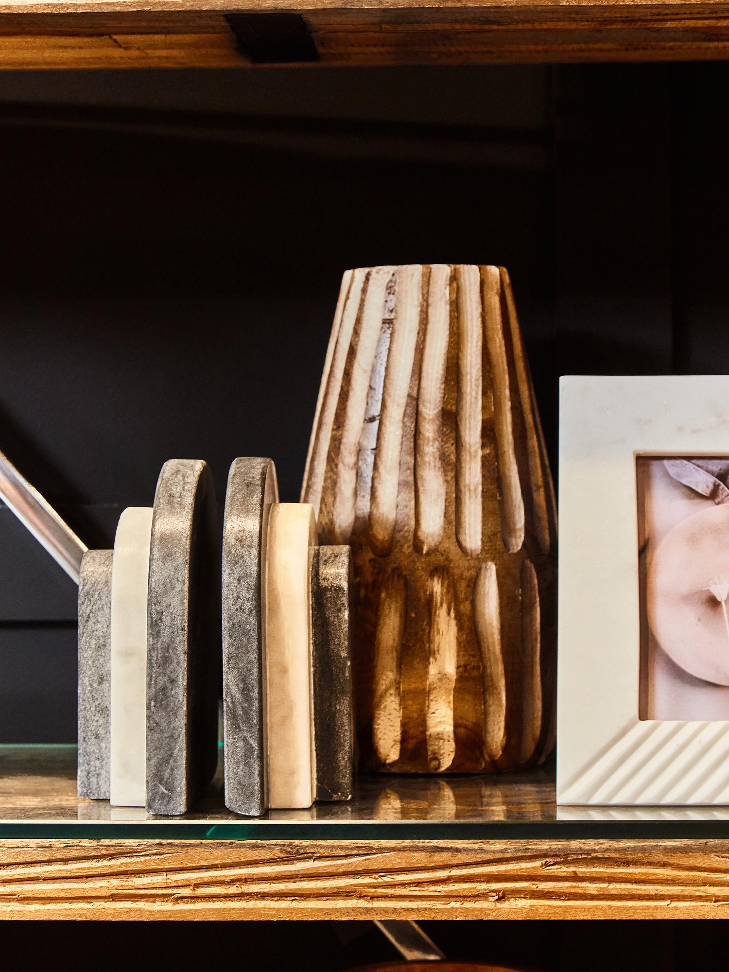 2x Oxana Schwarz-Weiß Marmor Buchstützen
 0