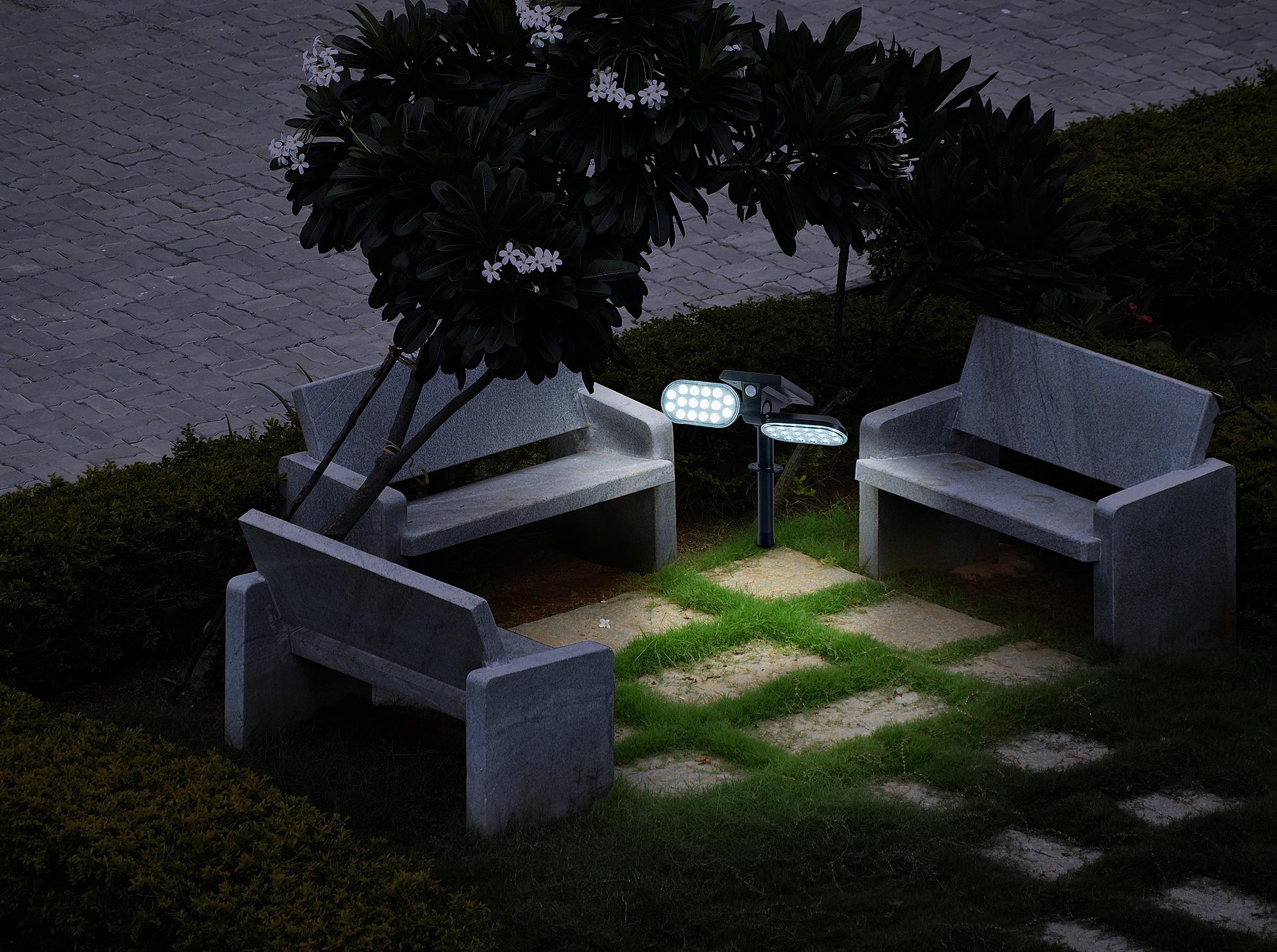 2-Flammig Paco LED-Solar-Wegeleuchte Kunststoff Schwarz 2