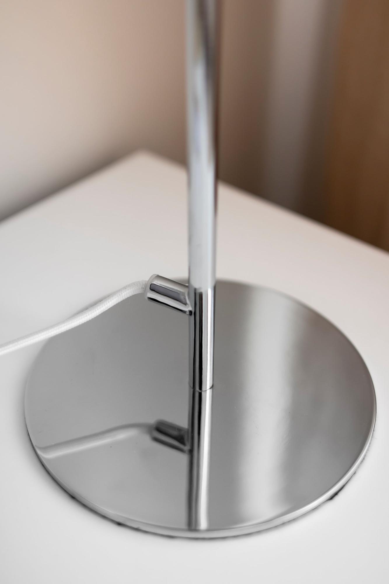 Icon Tischlampe Chrom Ø 25cm 4