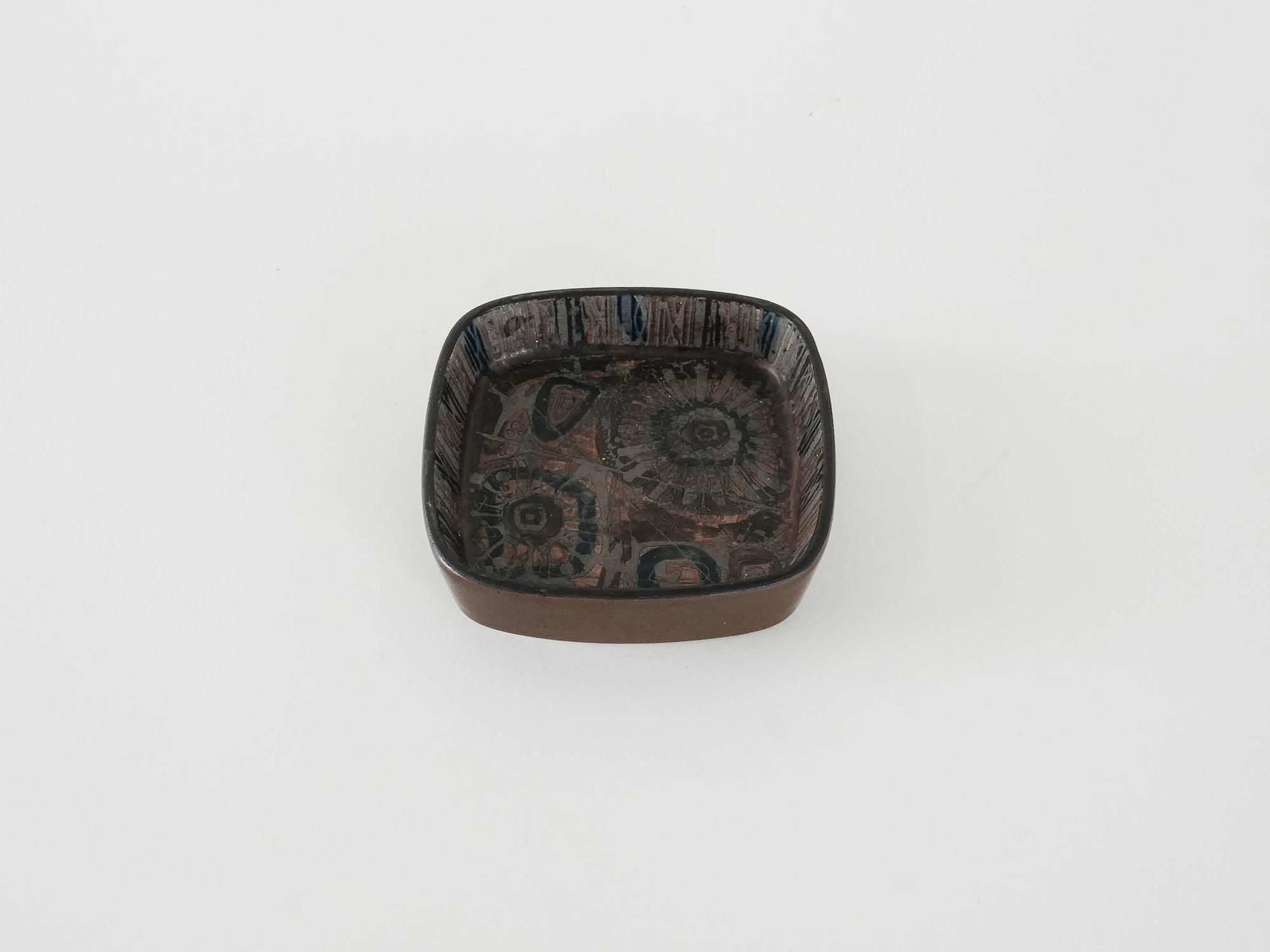 Read Ceramic bowl Brown 1970s 4