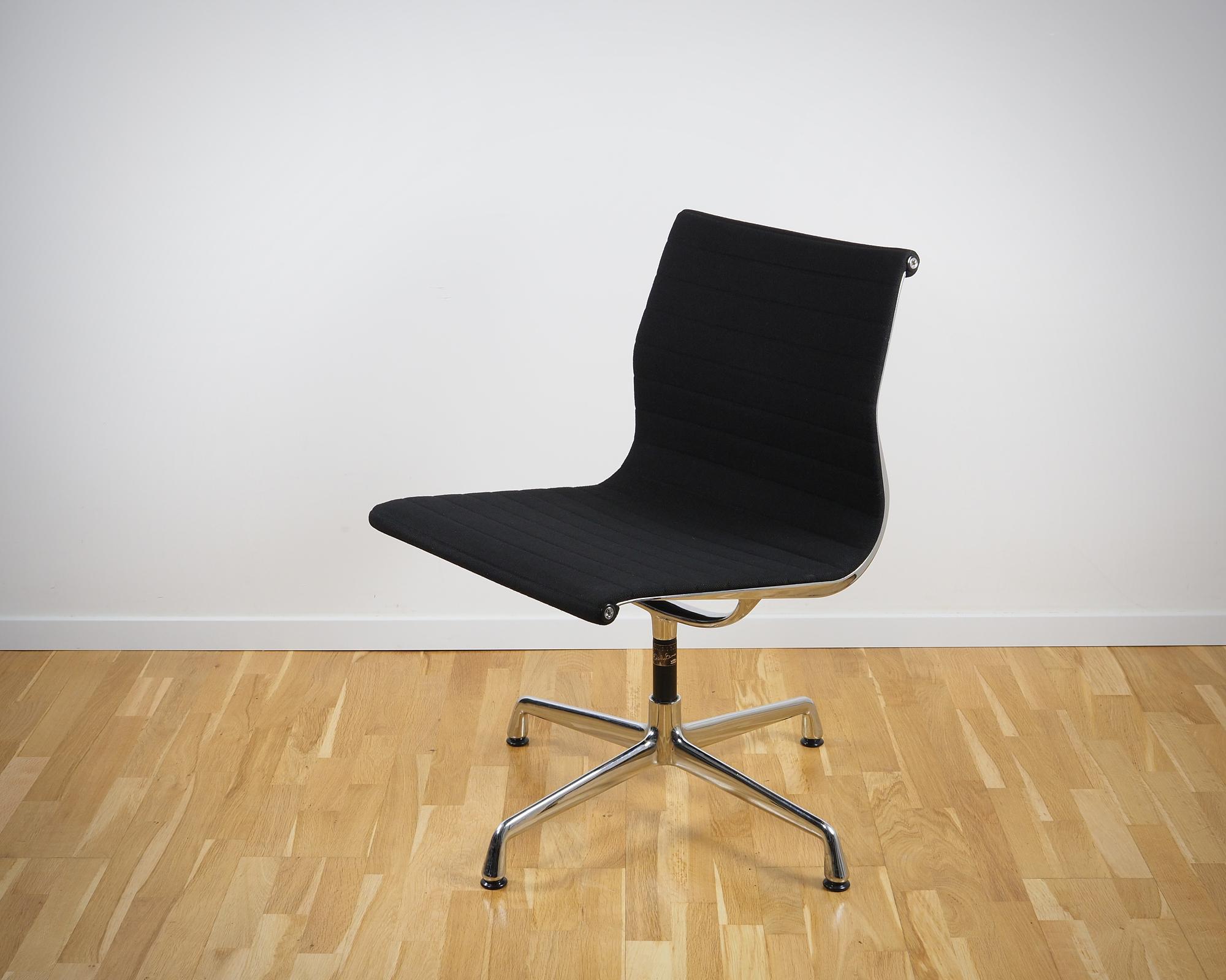 Aluminium Chair EA 101 Hopsack Schwarz 0