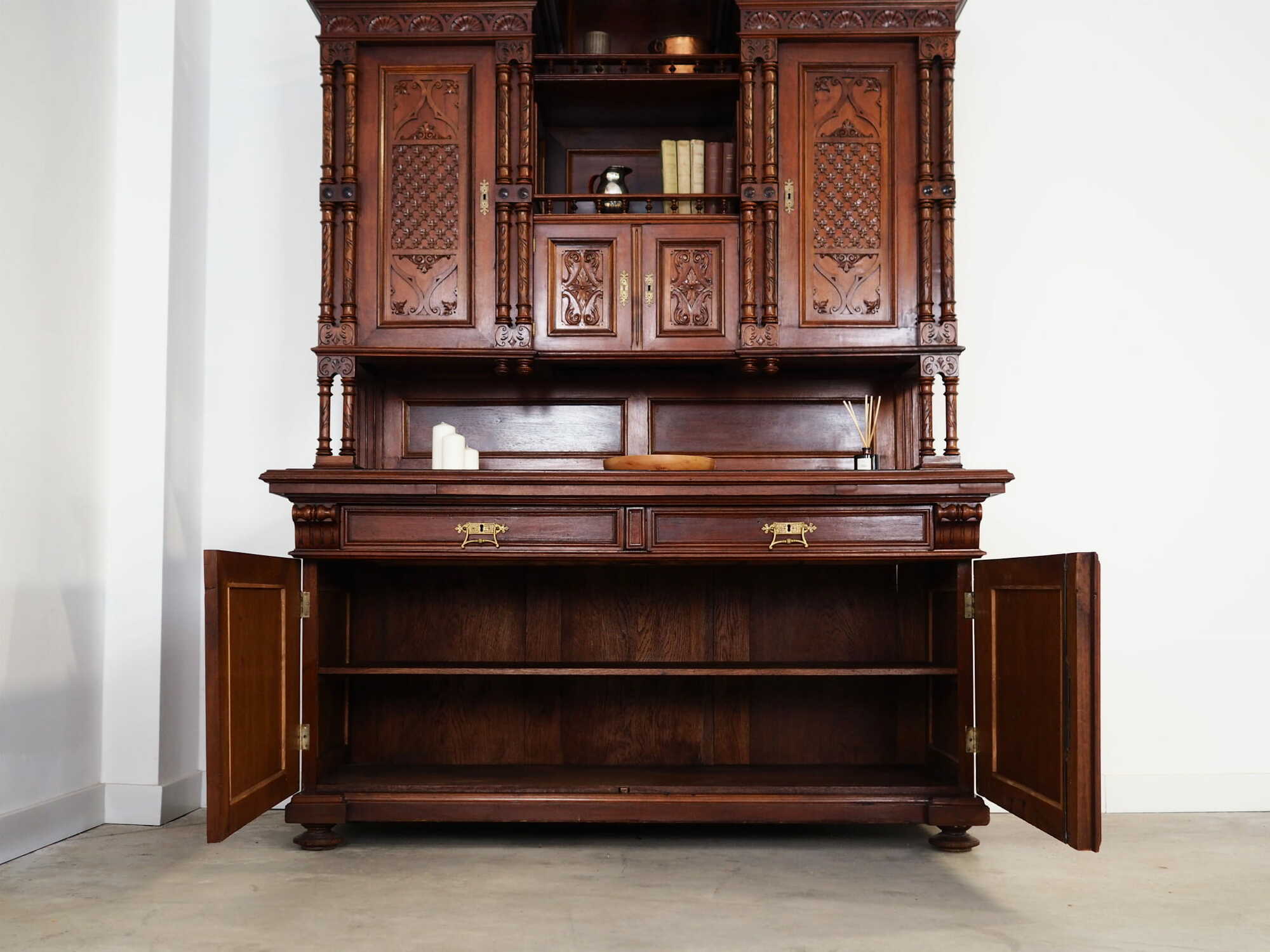 Vintage cabinet oak wood brown 8