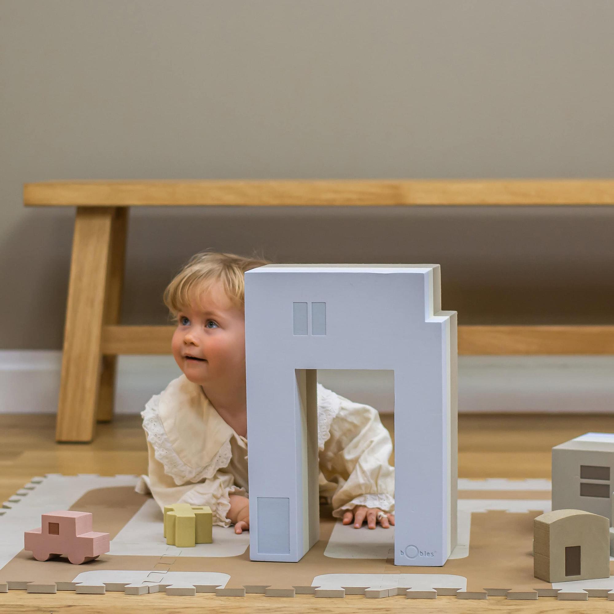 Helsinki Town City Tower Hocker 2