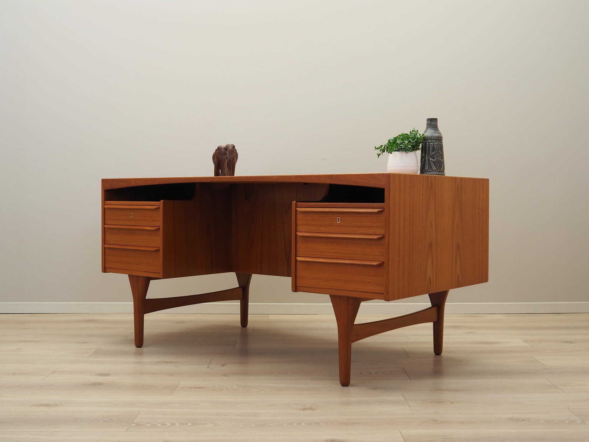 Vintage desk teak brown 1960s 2