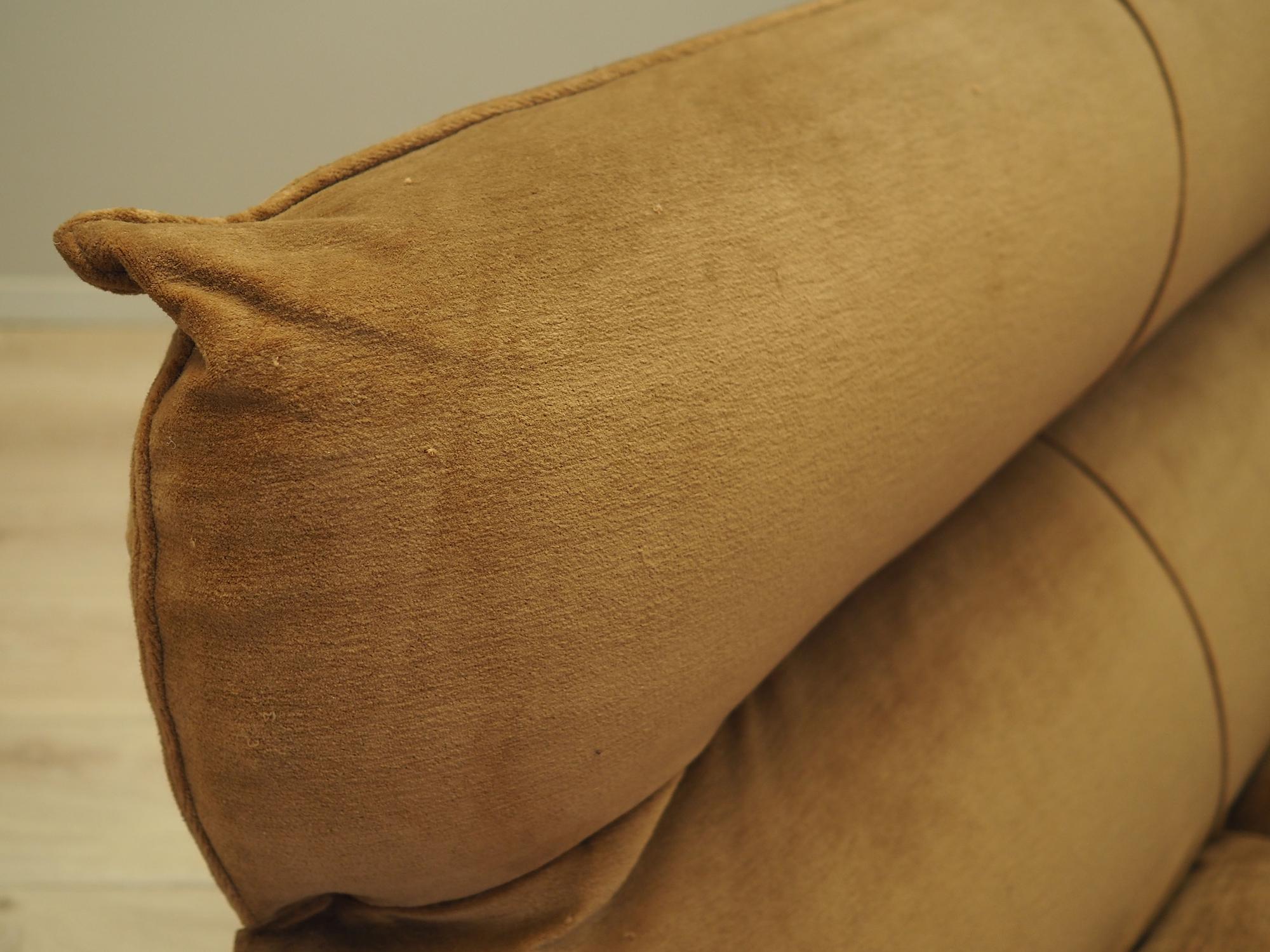 Sofa Velours Braun 1970er Jahre 9
