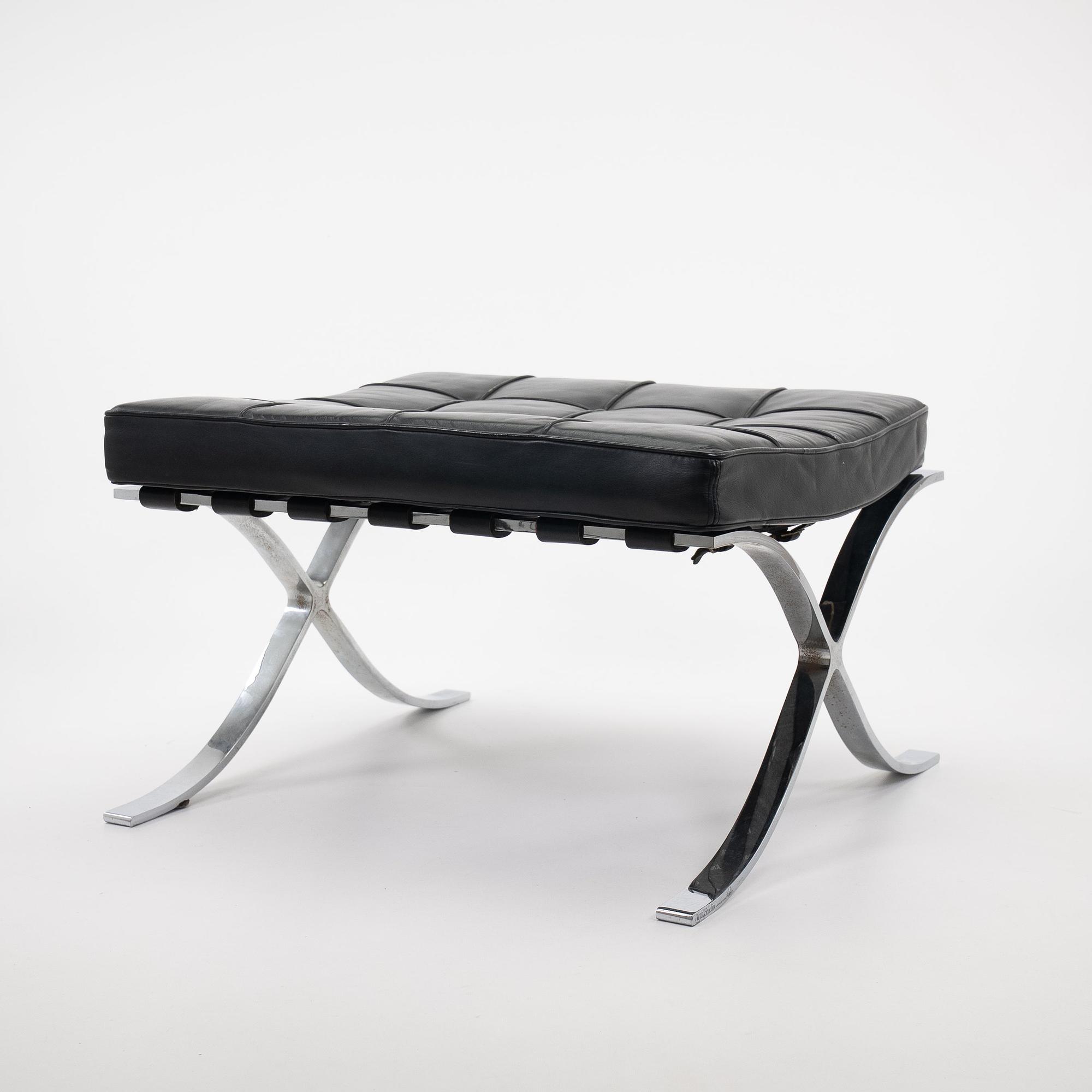 Barcelona Stuhl mit Ottoman Schwarz von Knoll International 1