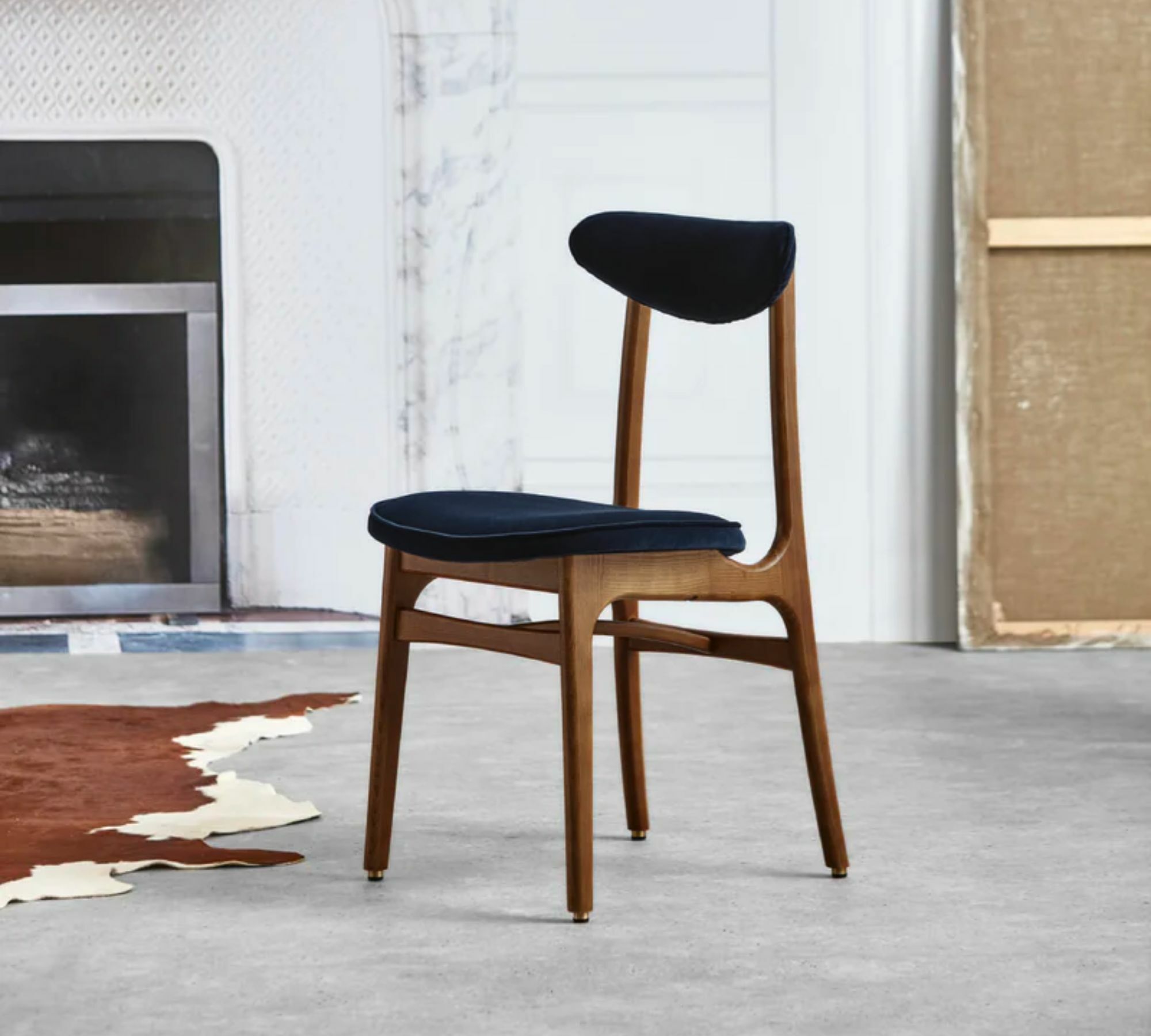 200-190 Stuhl Holz Samt Indigo 0