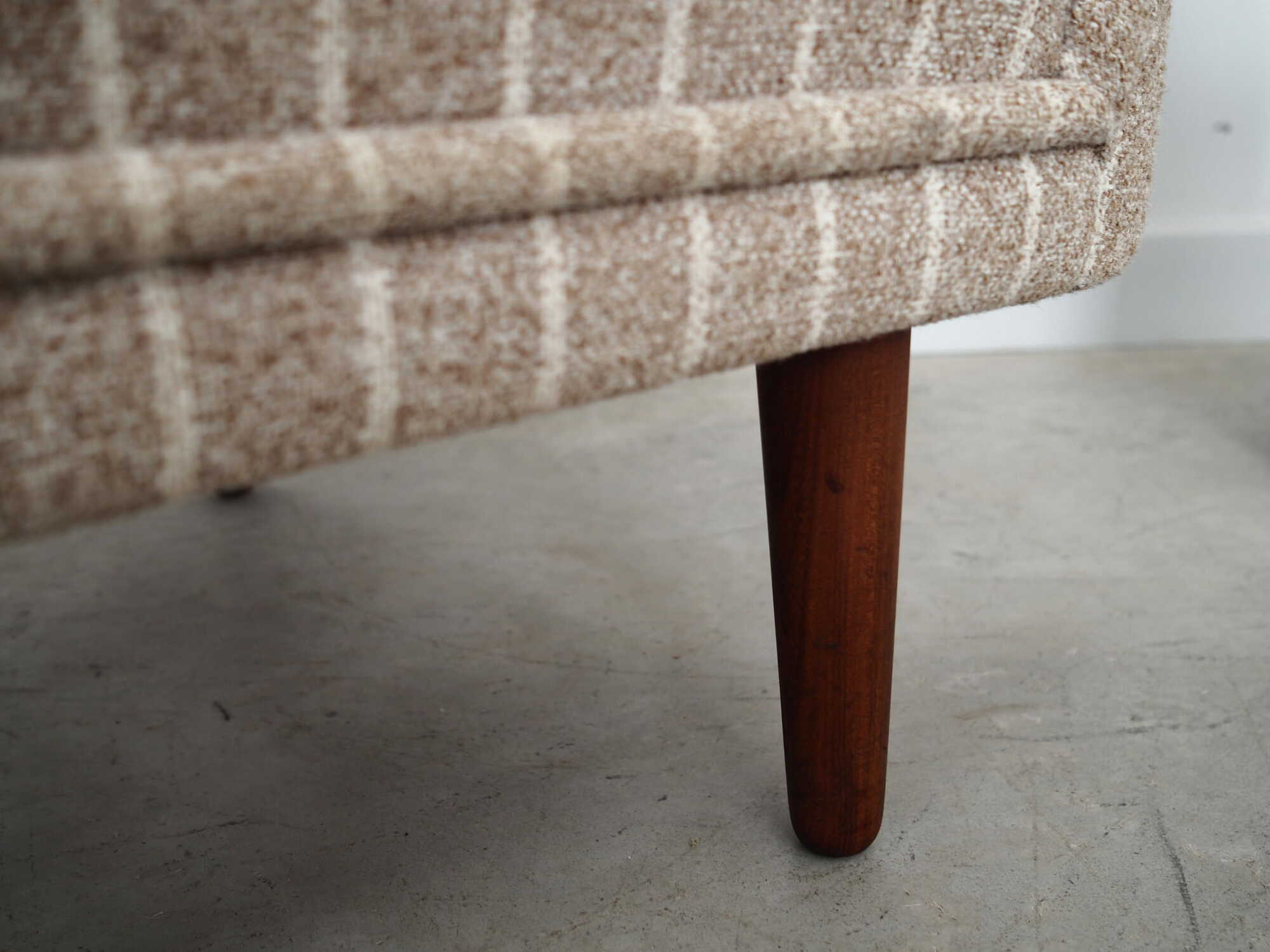 Vintage Stuhl Teakholz Textil Grau 1970er Jahre  7