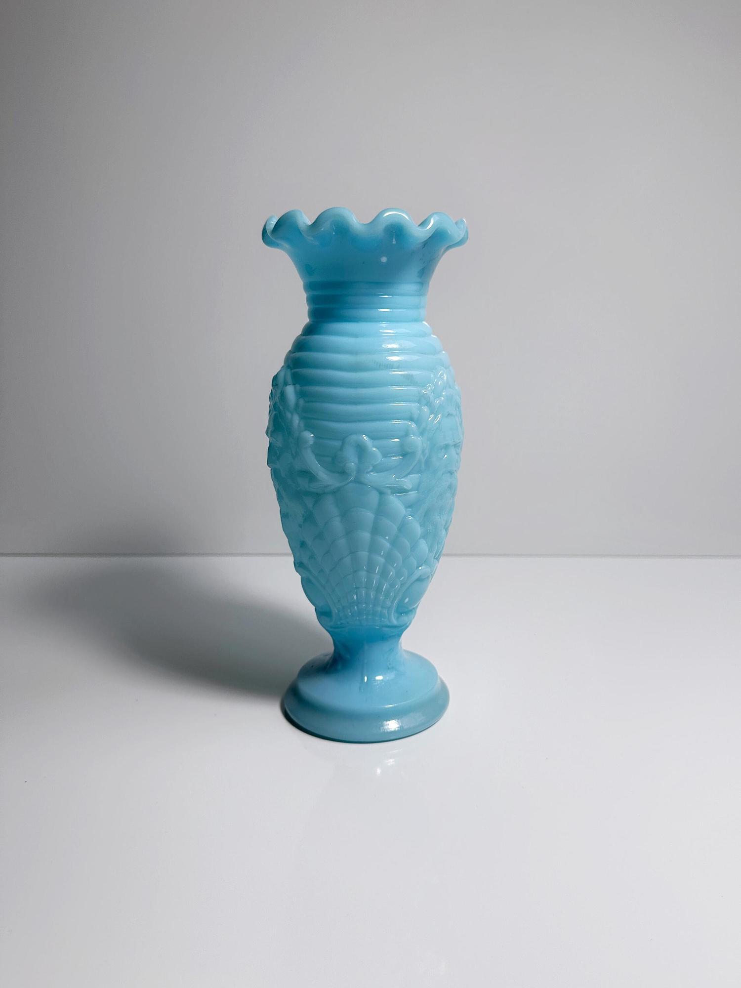 4597 Vase Milchglas Blau 1900er Jahre 1