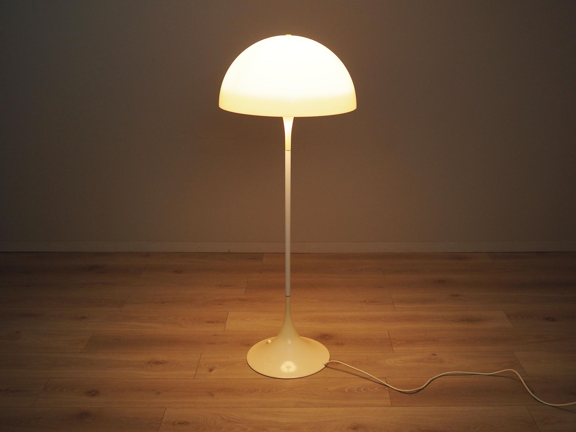 Panthella Floor Lamp 1970s 10