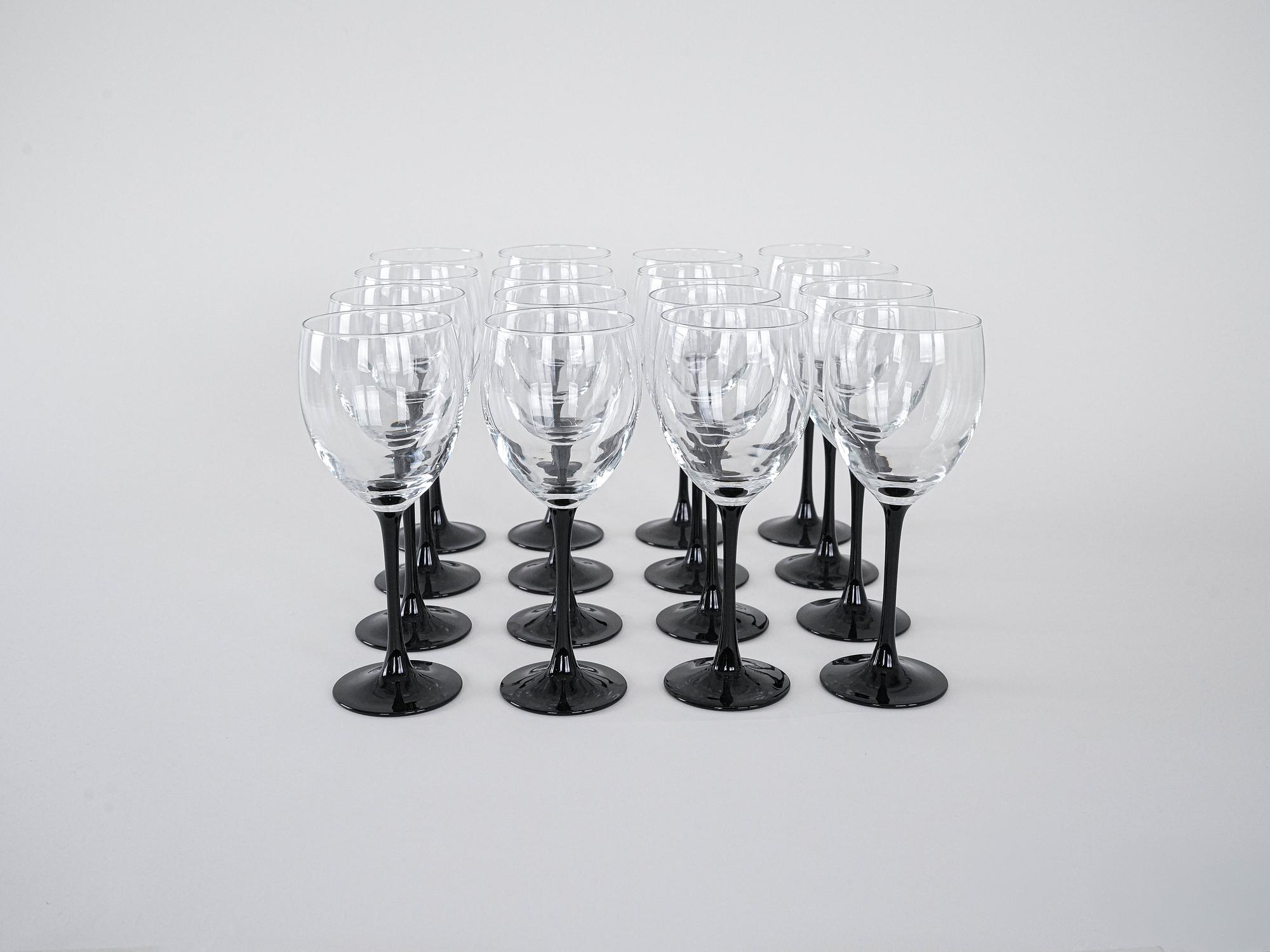 Wine glasses 16x Black 2