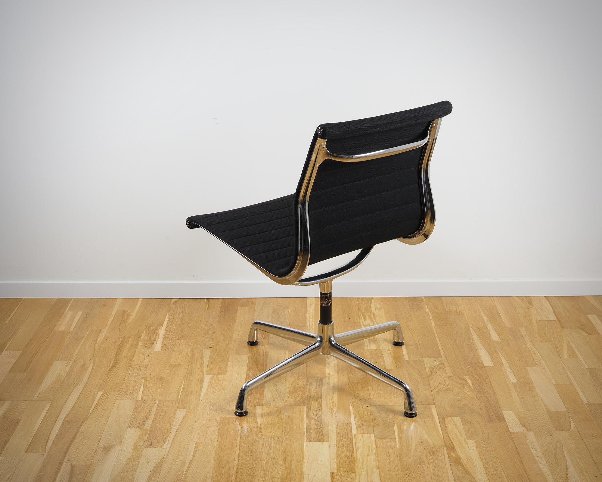 Aluminium Chair EA 101 Hopsack Black 2