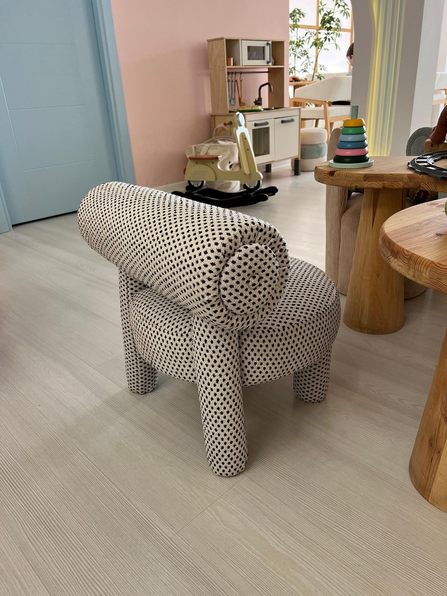 Dino Armchair Polka Dots 3