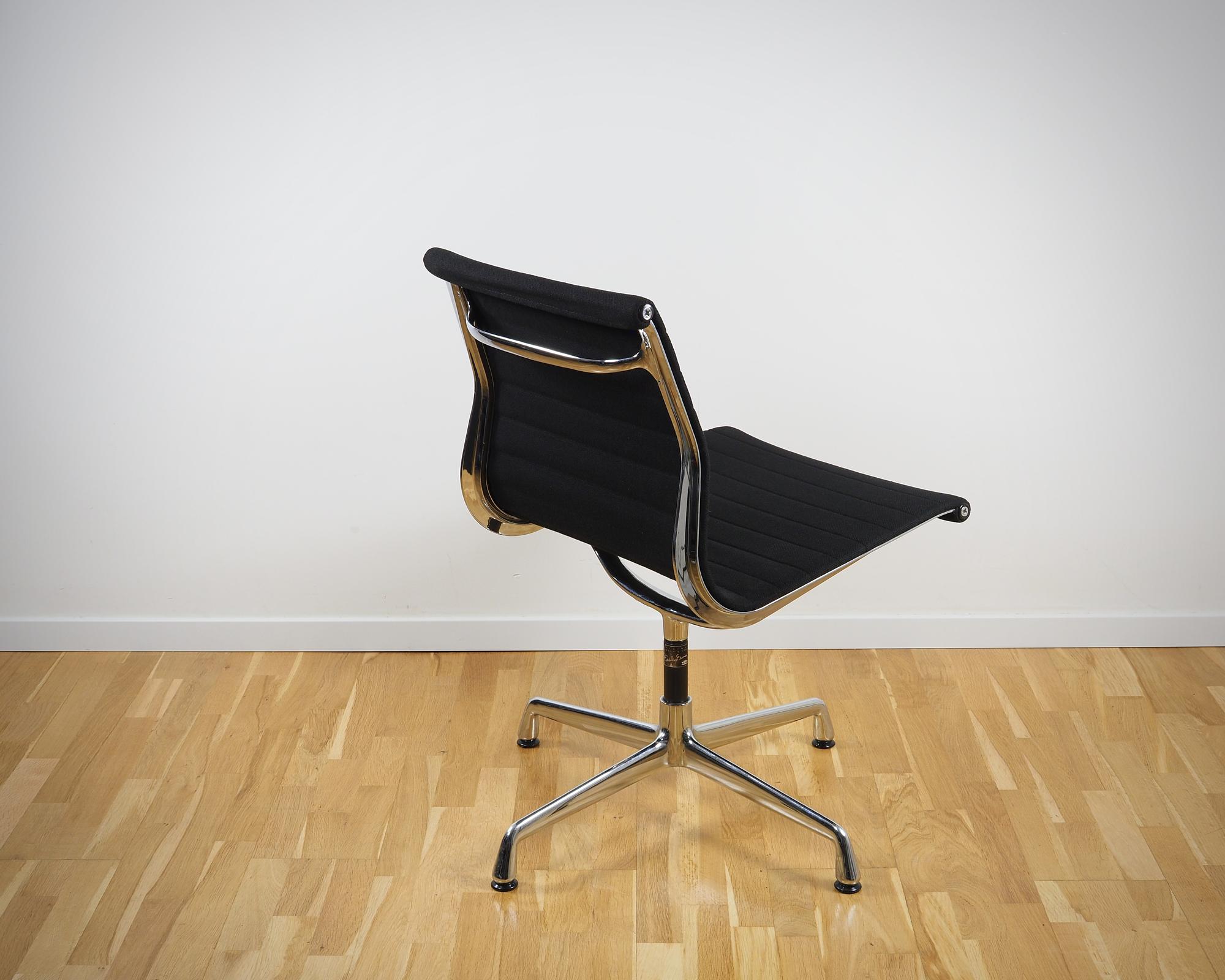 Aluminium Chair EA 101 Hopsack Schwarz 4