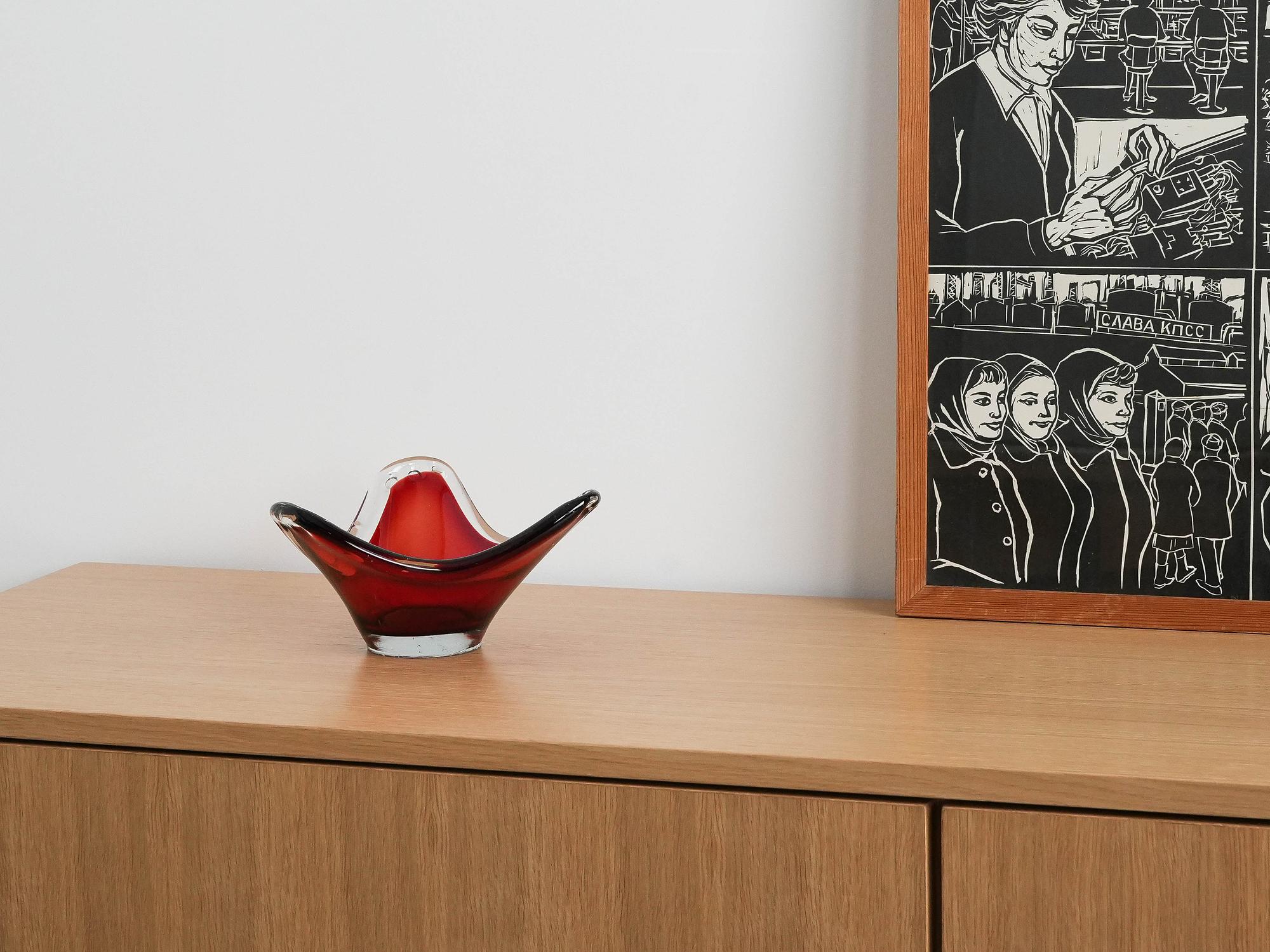 Ruby plate Murano glass 1960s 1