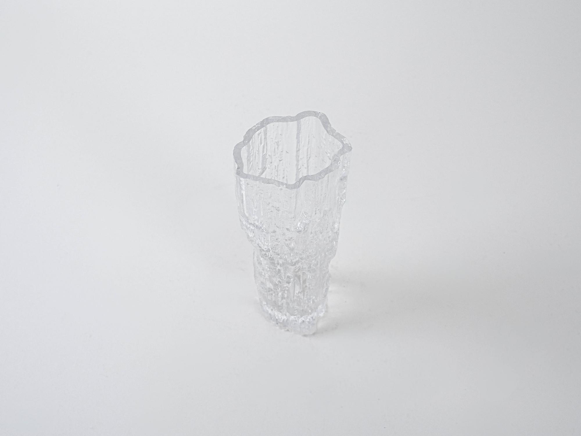 Ice glass vase 1970s 3