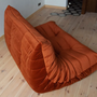 Togo Sofa 2-Sitzer Samt Bernstein-Orange 4