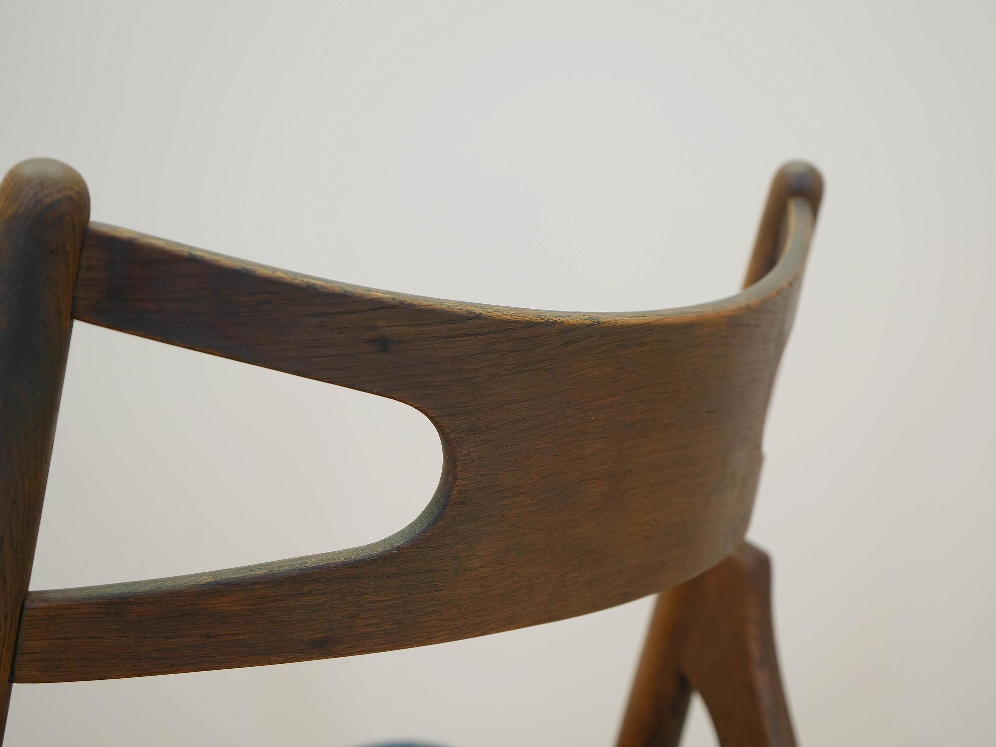 Set of 4 chairs made of oak 1960s Designer: Hans J. Wegner 12