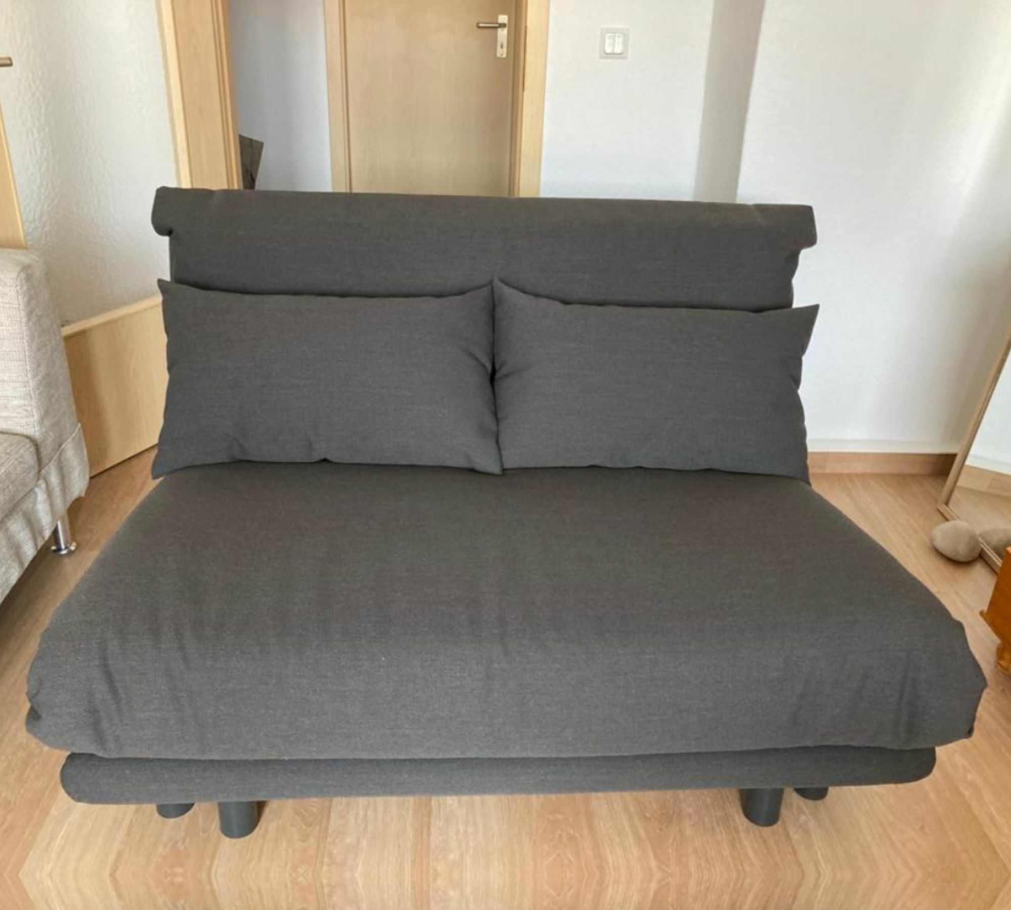 Ligne Roset Multy Schlafsofa mit Keilkissen Stoff Anthrazit  3