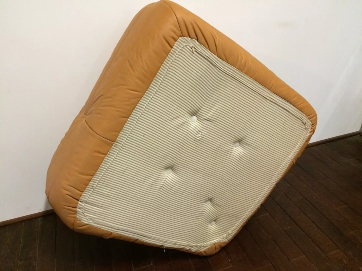 Togo Ottoman Pull-Up Leather Camel Brown 2