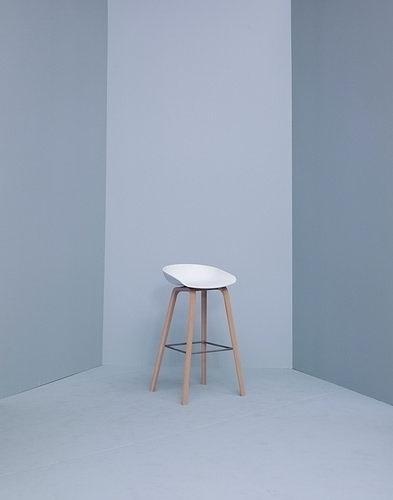 About A Stool AAS 32 Weiß 2