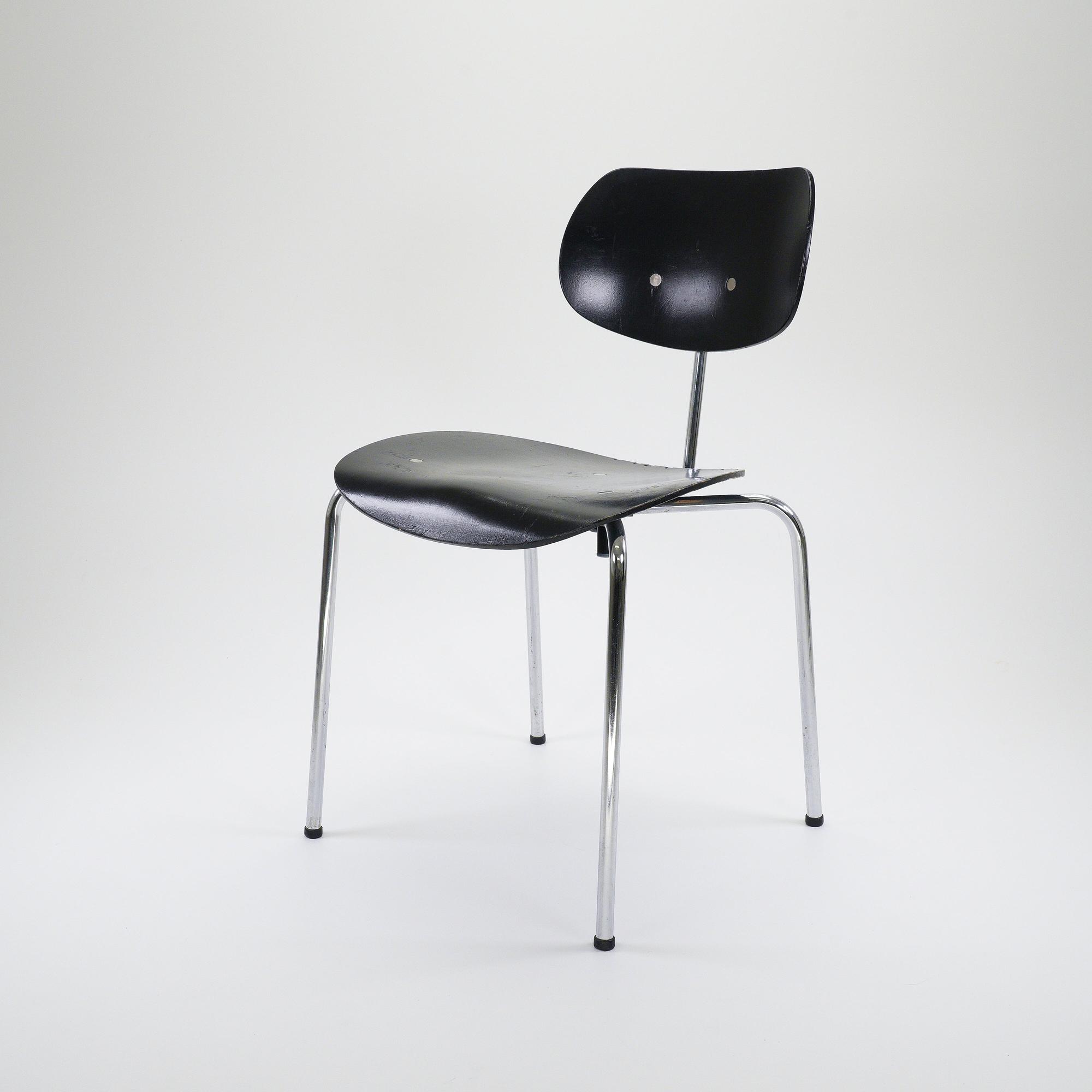 SE68 Stuhl Holz Chrom Schwarz 0