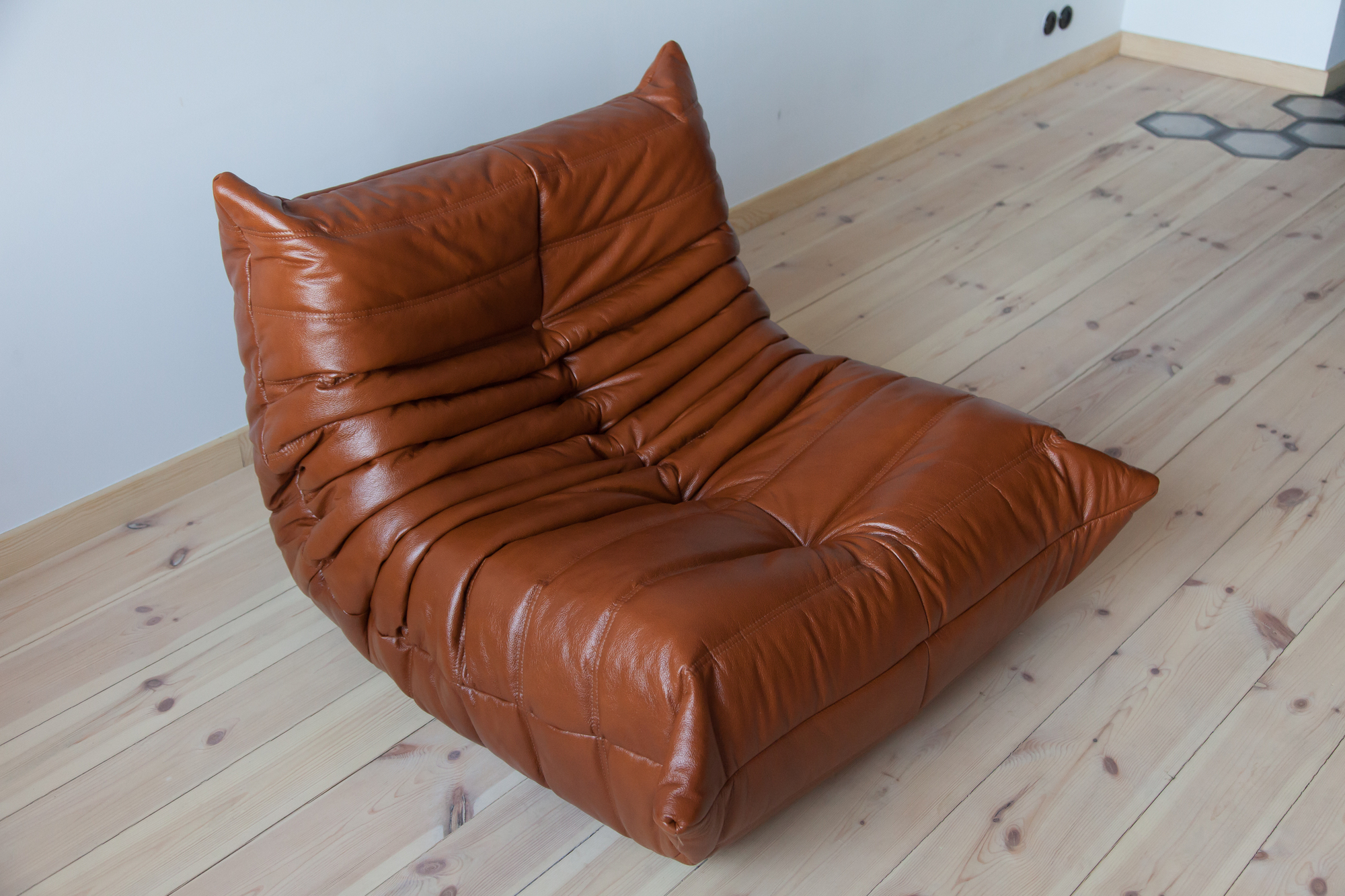 Togo armchair High-gloss leather Whiskey brown 0