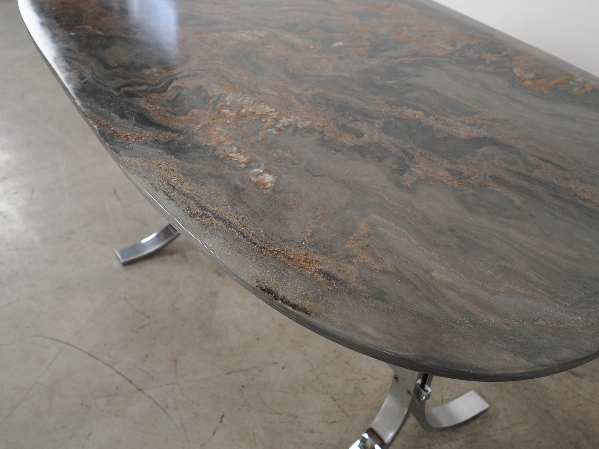 Steintisch 1980er Jahre 10