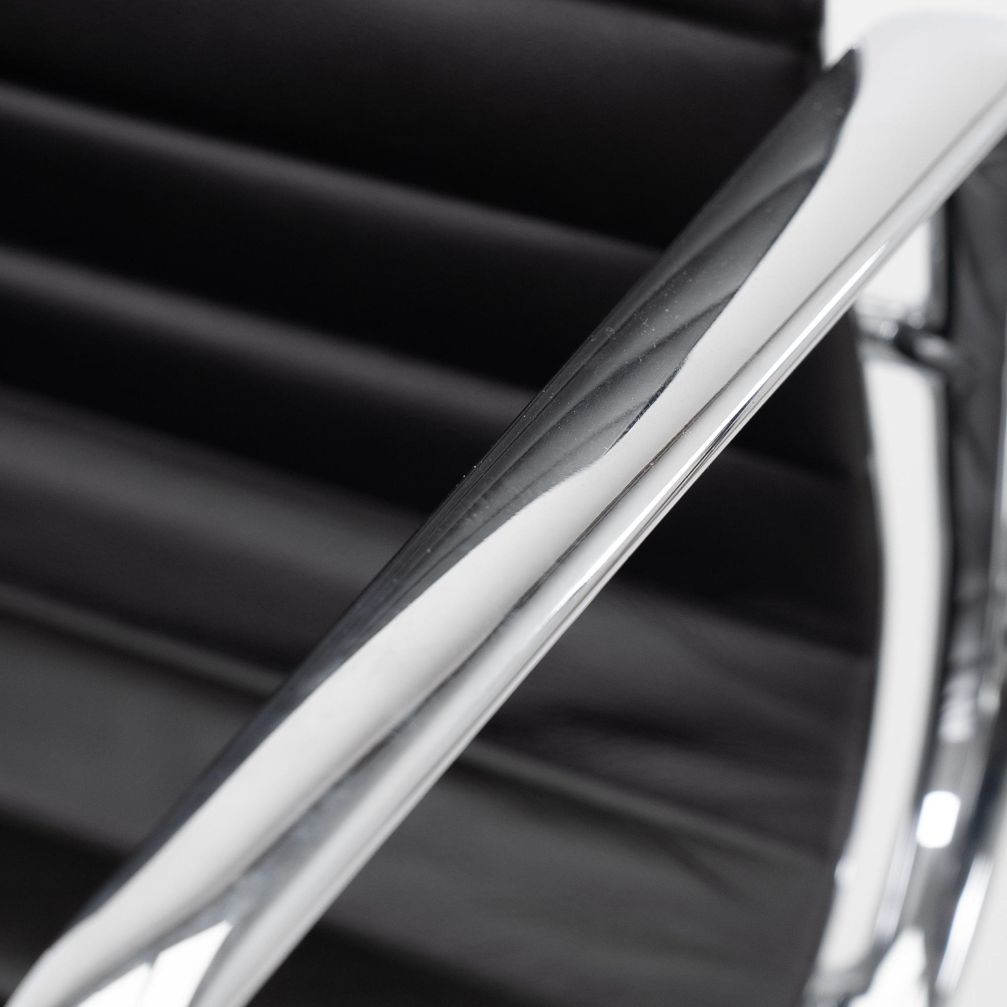 EA117 Bürostuhl Schwarz von Vitra 6