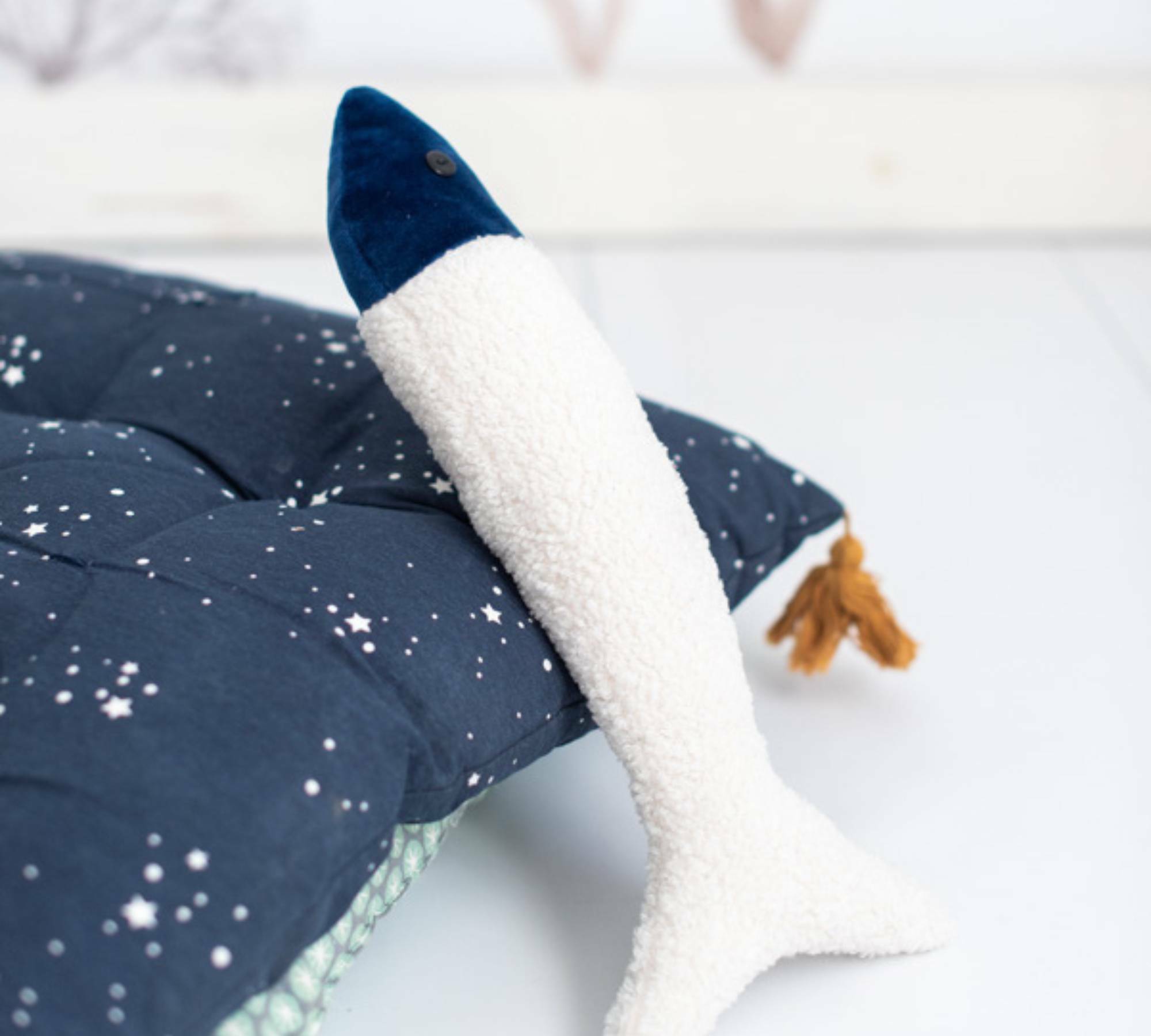 2x Fish, Octopus & Beluga Whale Plush Toy Blue White 2