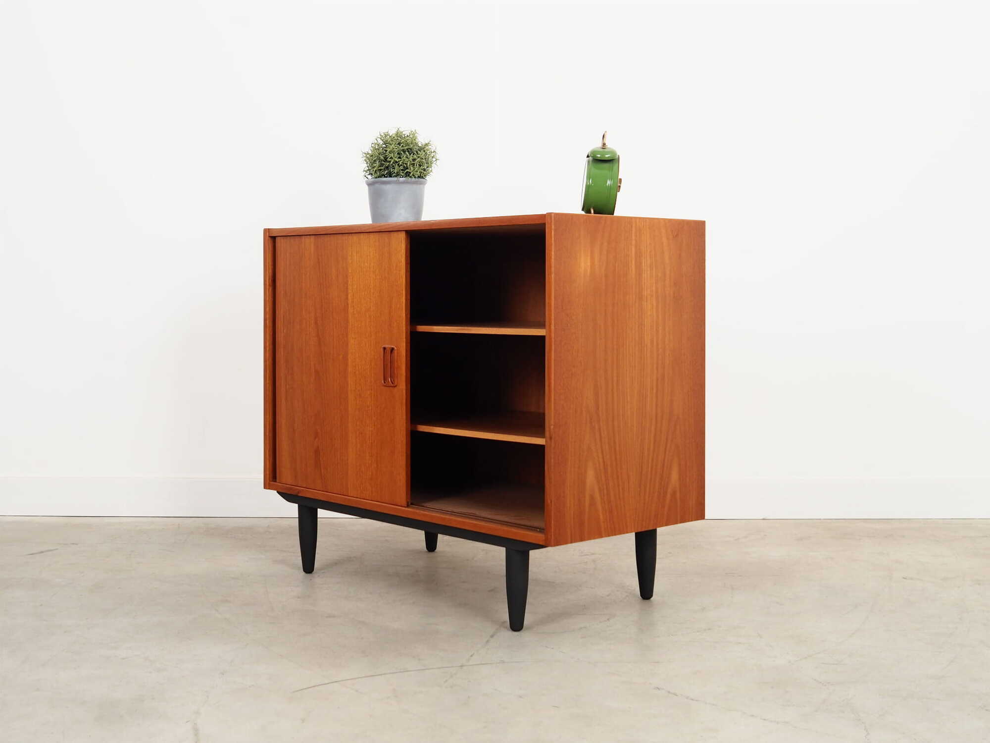 Vintage Schrank Teakholz Braun 1970er Jahre  4