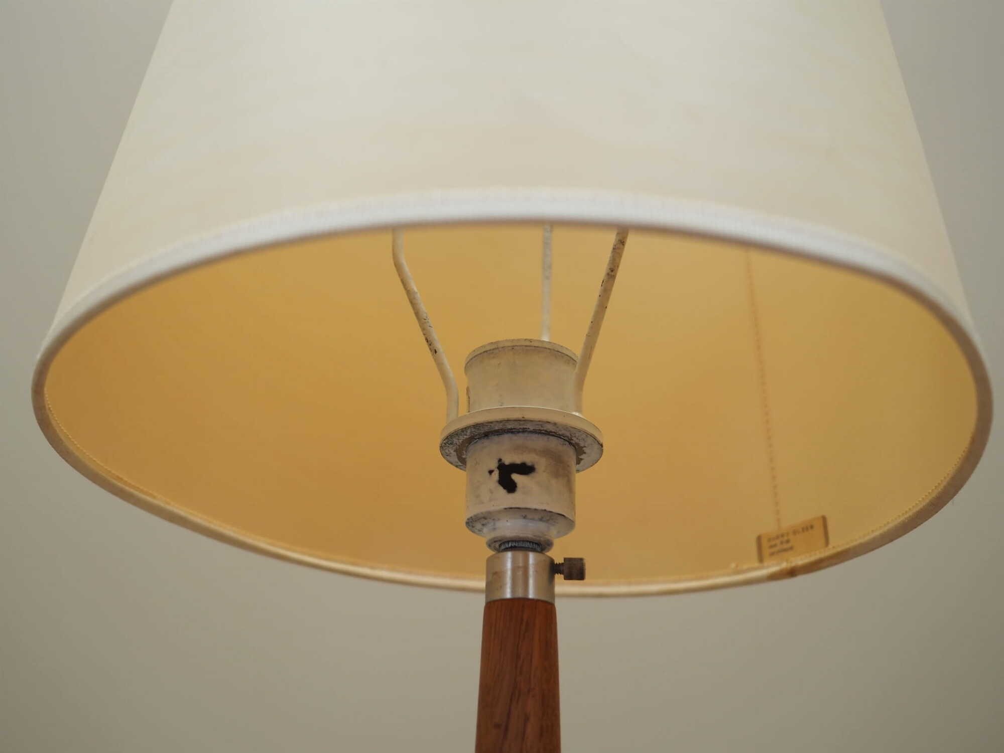 Vintage floor lamp metal plastic beige 1970s 8