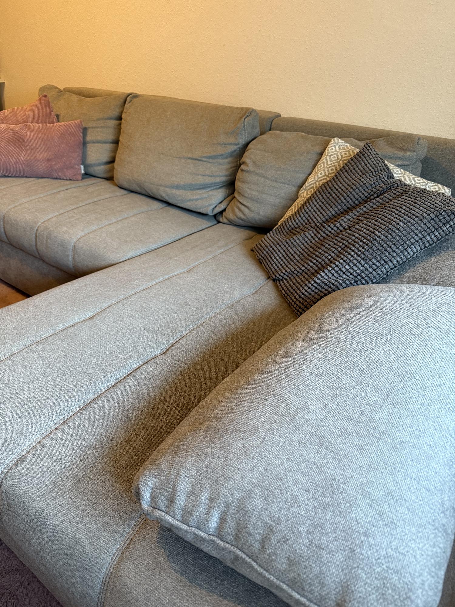 Ecksofa mit Schlaffunktion und Bettkasten 3
