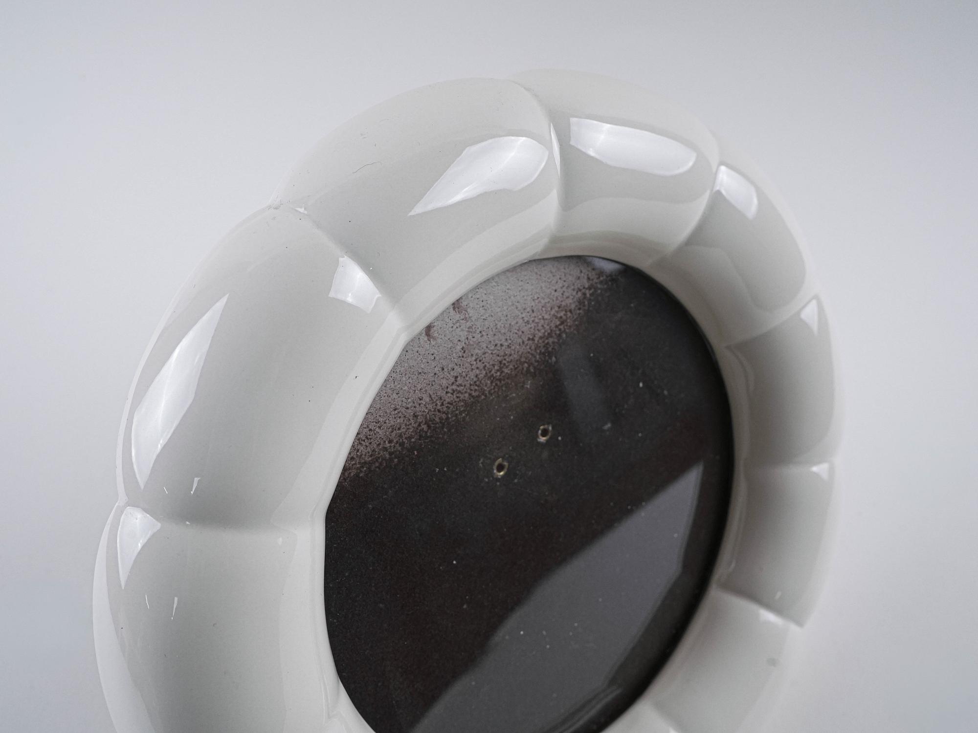 Porcelain frame Cream 1970s 7