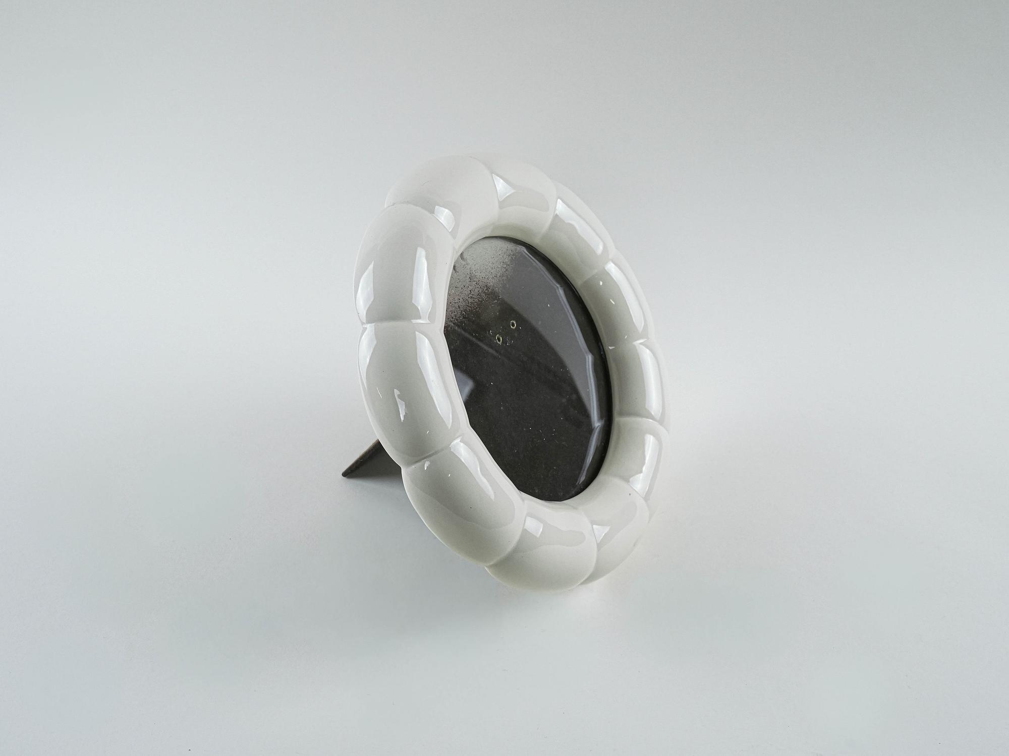 Porcelain frame Cream 1970s 6